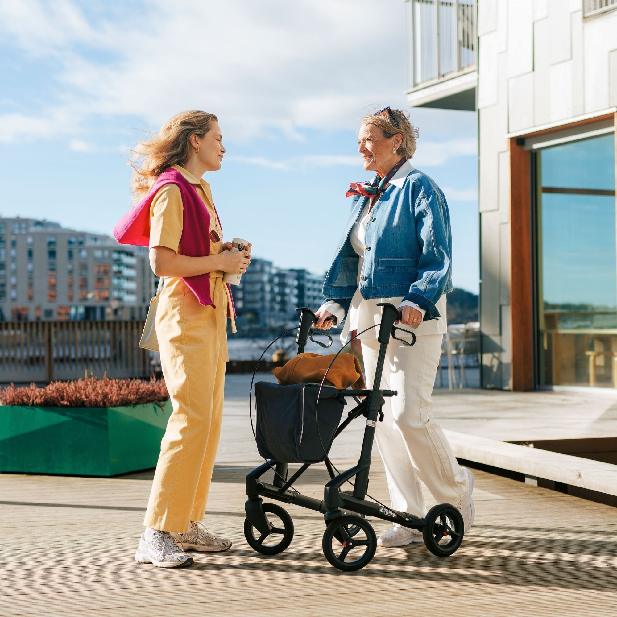 Topro Rollator Troja 5G Black Series, für Indoor und Outdoor, Größe M, Ozeanblau