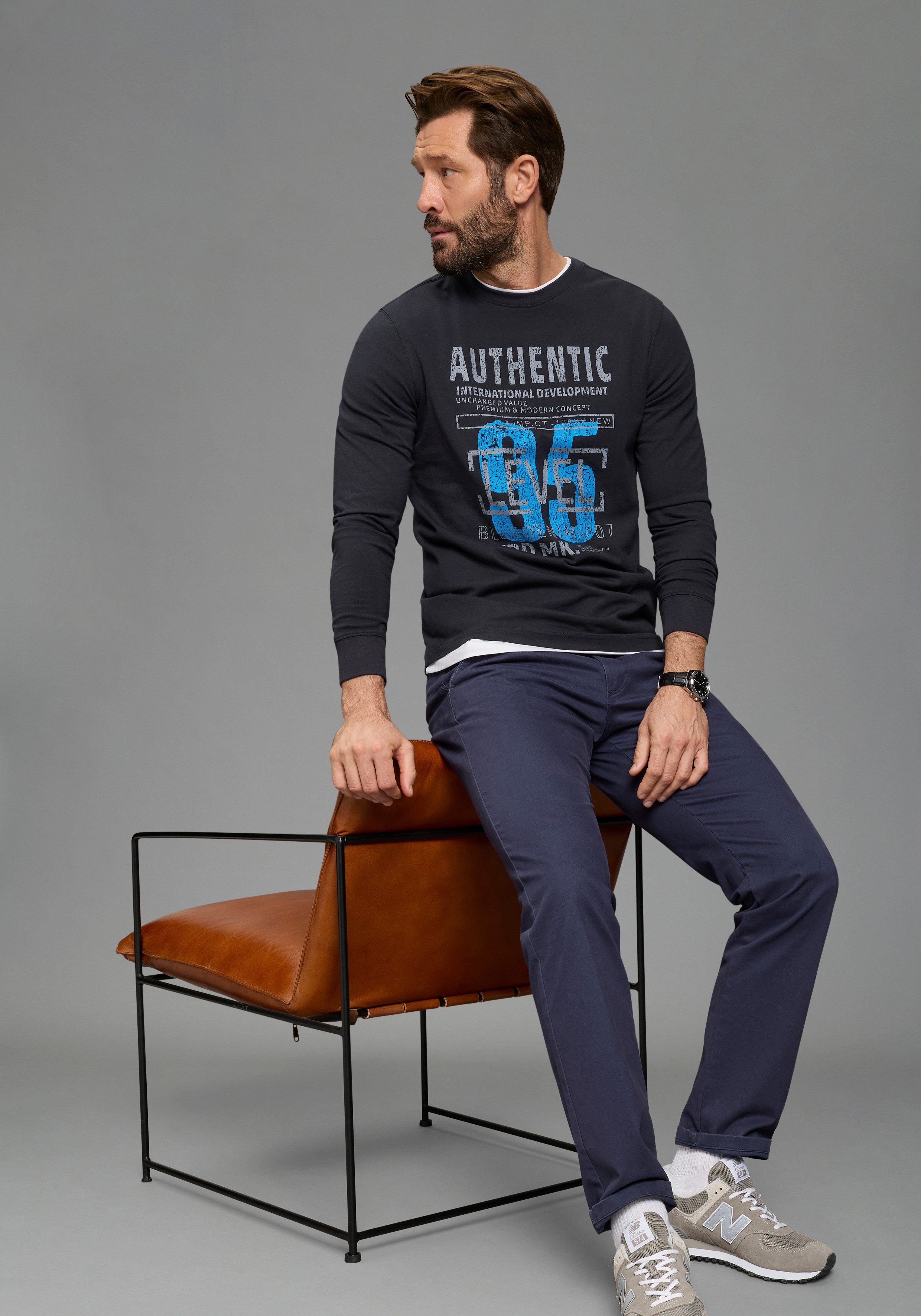Man's World Langarmshirt neue Farbe! Langarm, bedruckt, aus Baumwolle und V günstig online kaufen