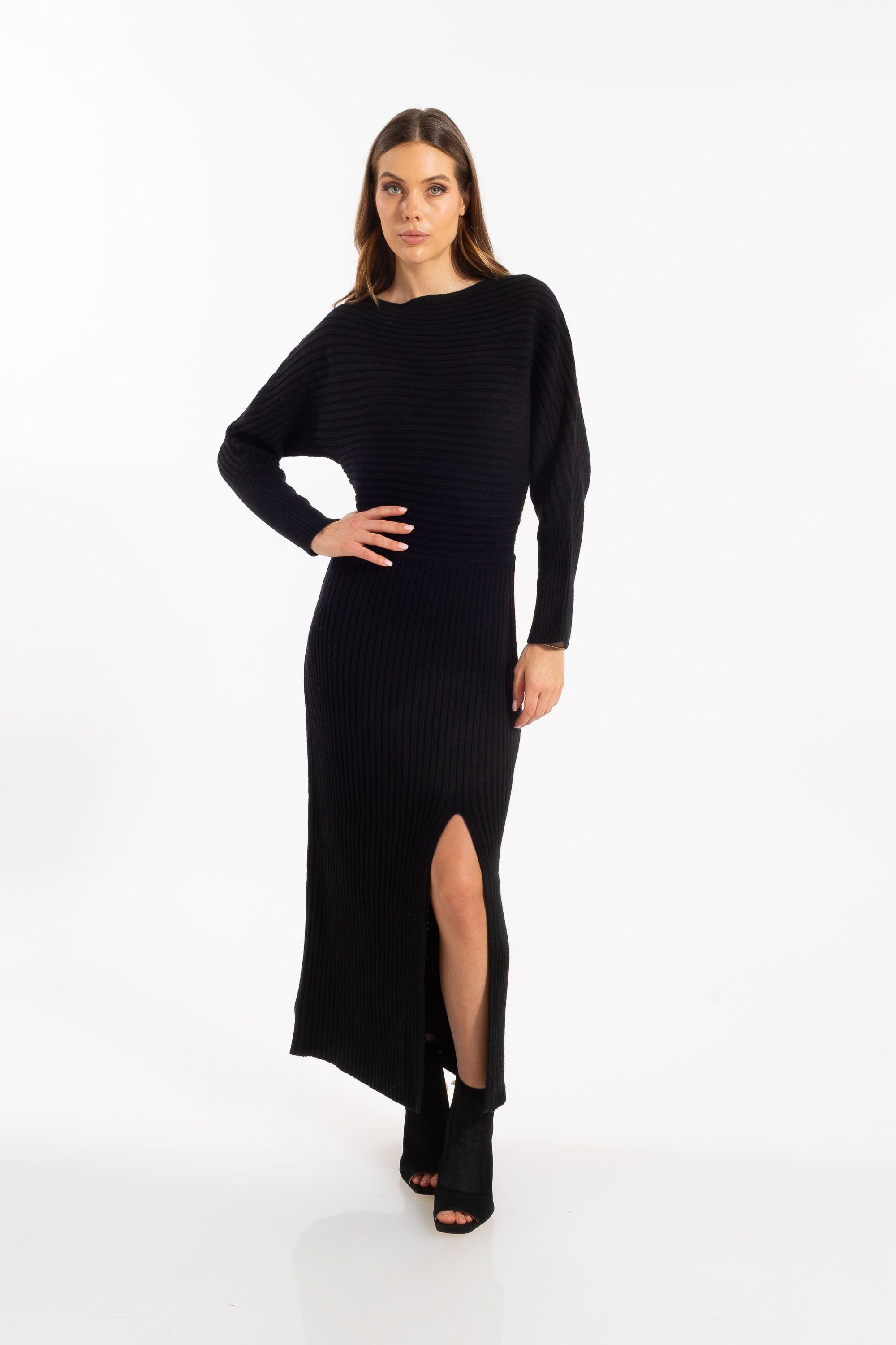 ADLYSH Strickkleid STRICKKLEID MIT MERINOWOLLE