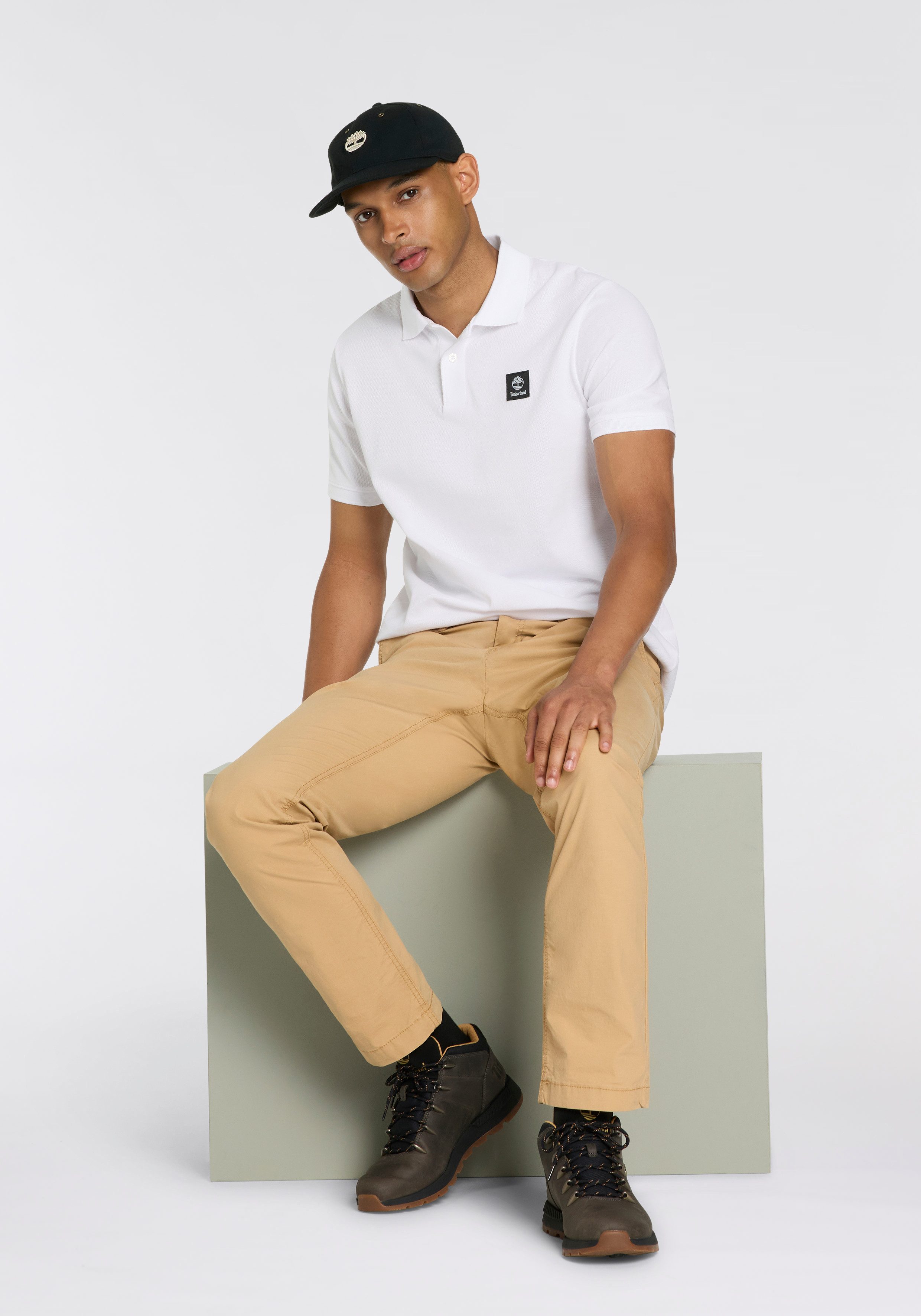 Zum Outfit 10