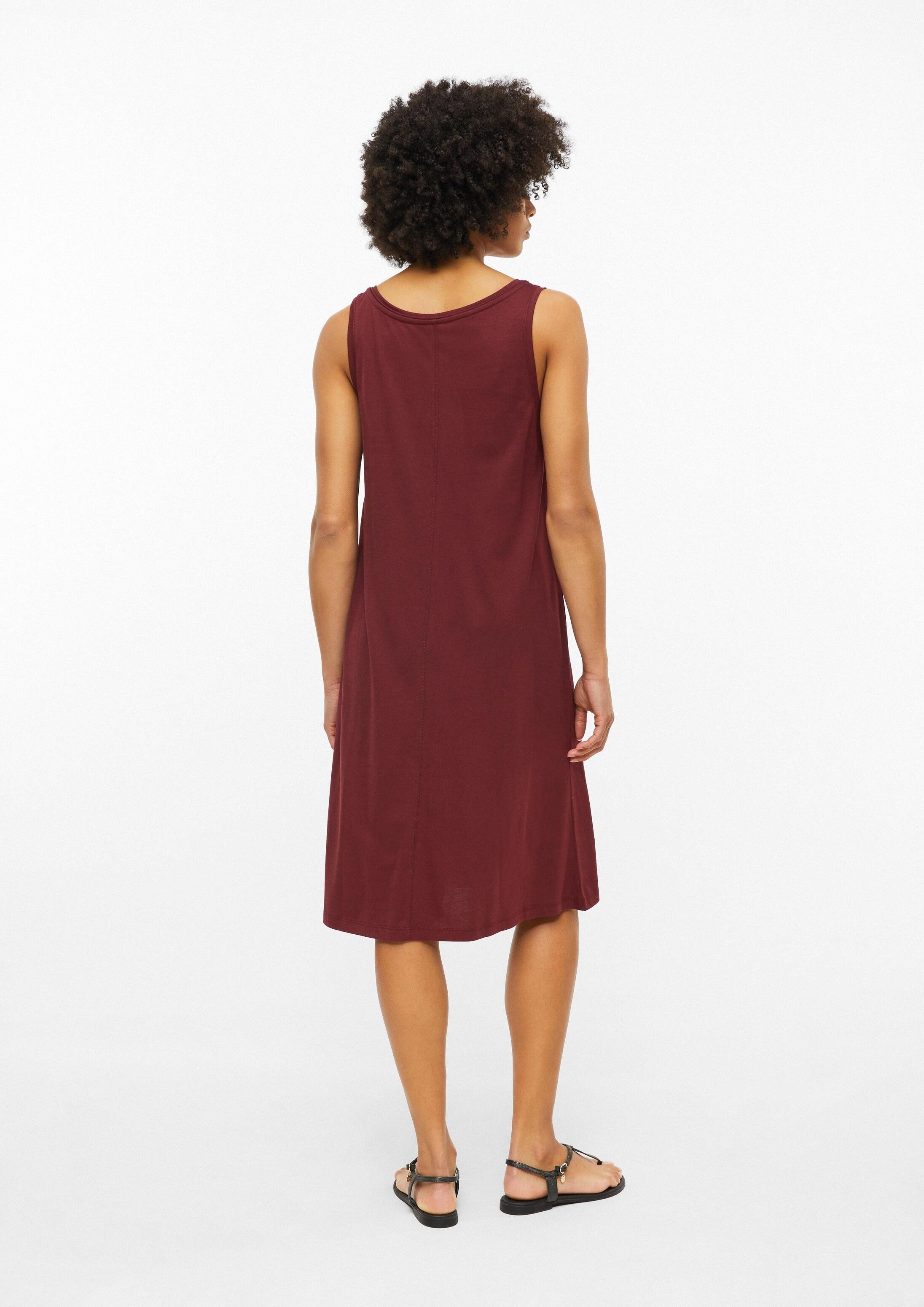 s.Oliver Midikleid Kleid Ausgestelltes Jersey-Kleid