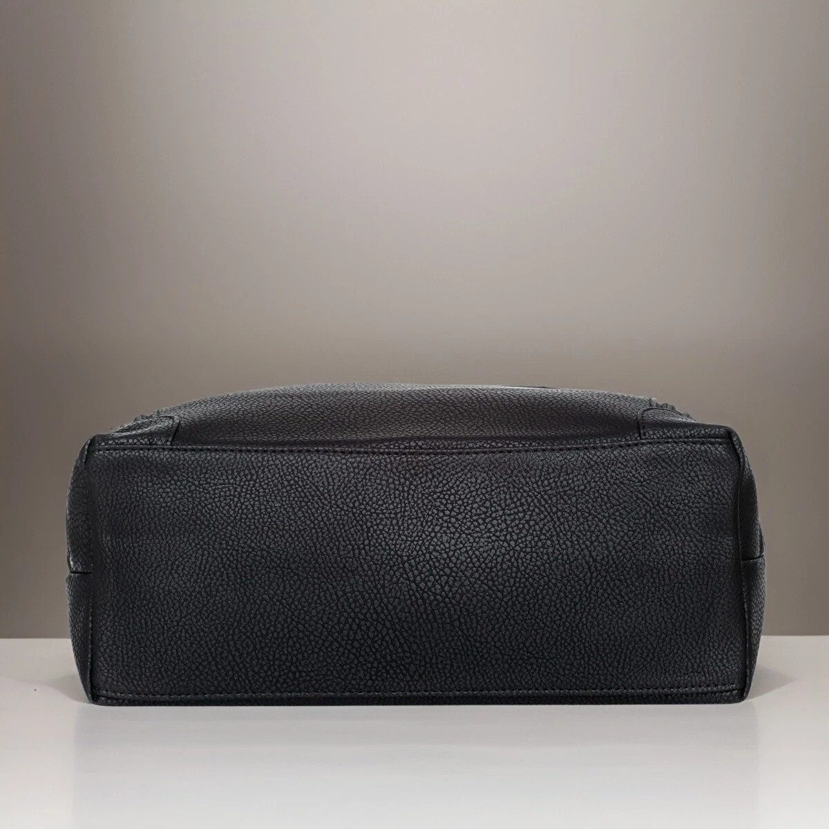 CHARM & SHAPE Handtasche Damen Schultertasche Schwarz Kunstleder A4 Mittel City (Charm & Shape Schultertasche Damen Mittel Kunstleder Schwarz Elegant, Damen Sch – Bild 4 von 5