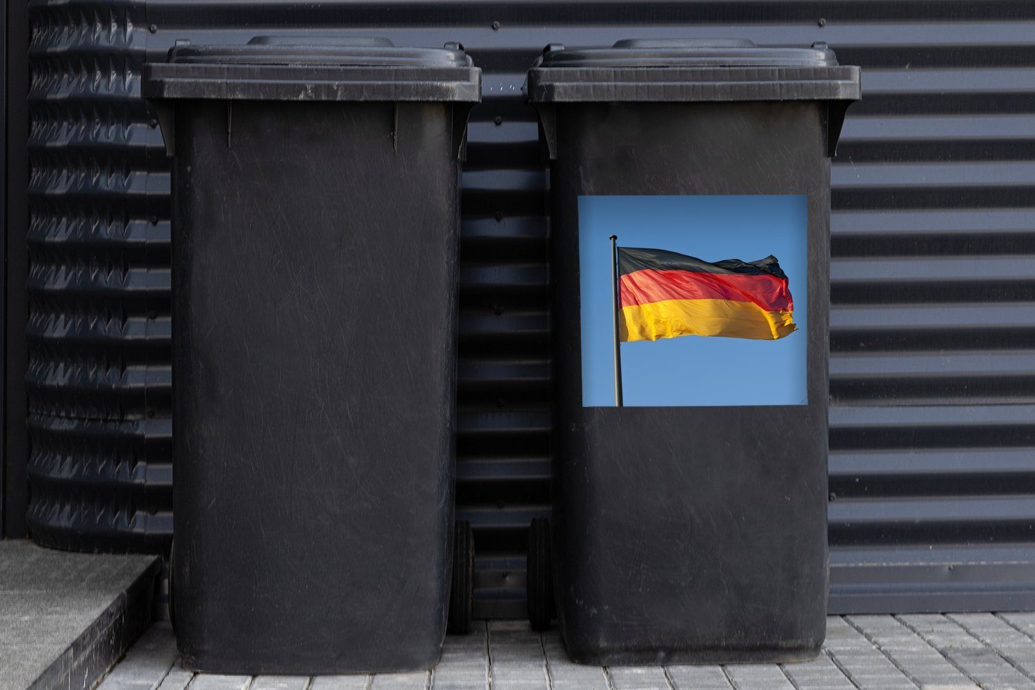 (1 Mülltonne, Sticker, der Flagge deutschen Abfalbehälter St), Mülleimer-aufkleber, Wandsticker Container, Foto MuchoWow