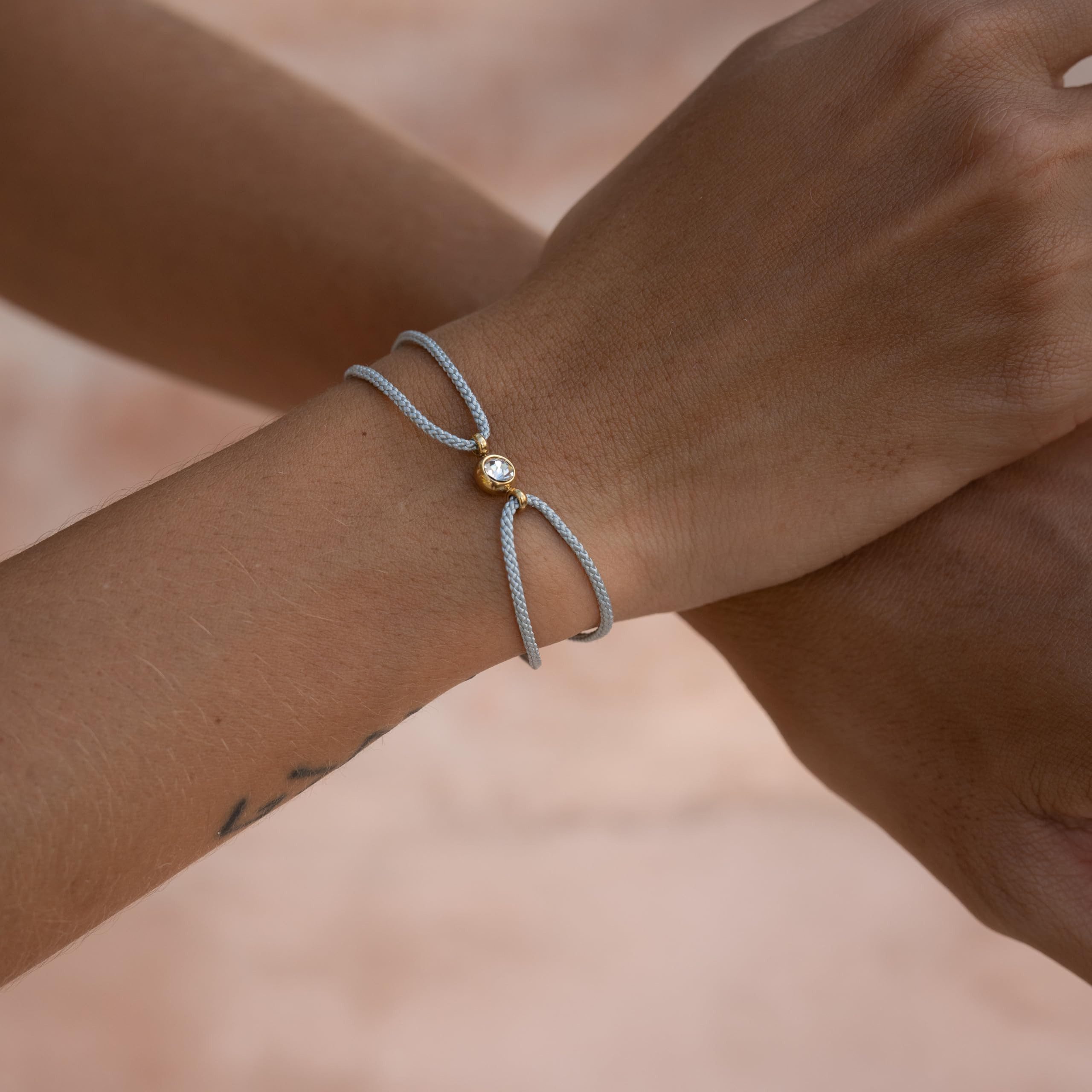 Made by Nami Armband Damen mit Edelstein - Freundschaftsarmbänder, Wasserfester Schmuck Geschenk für Sie