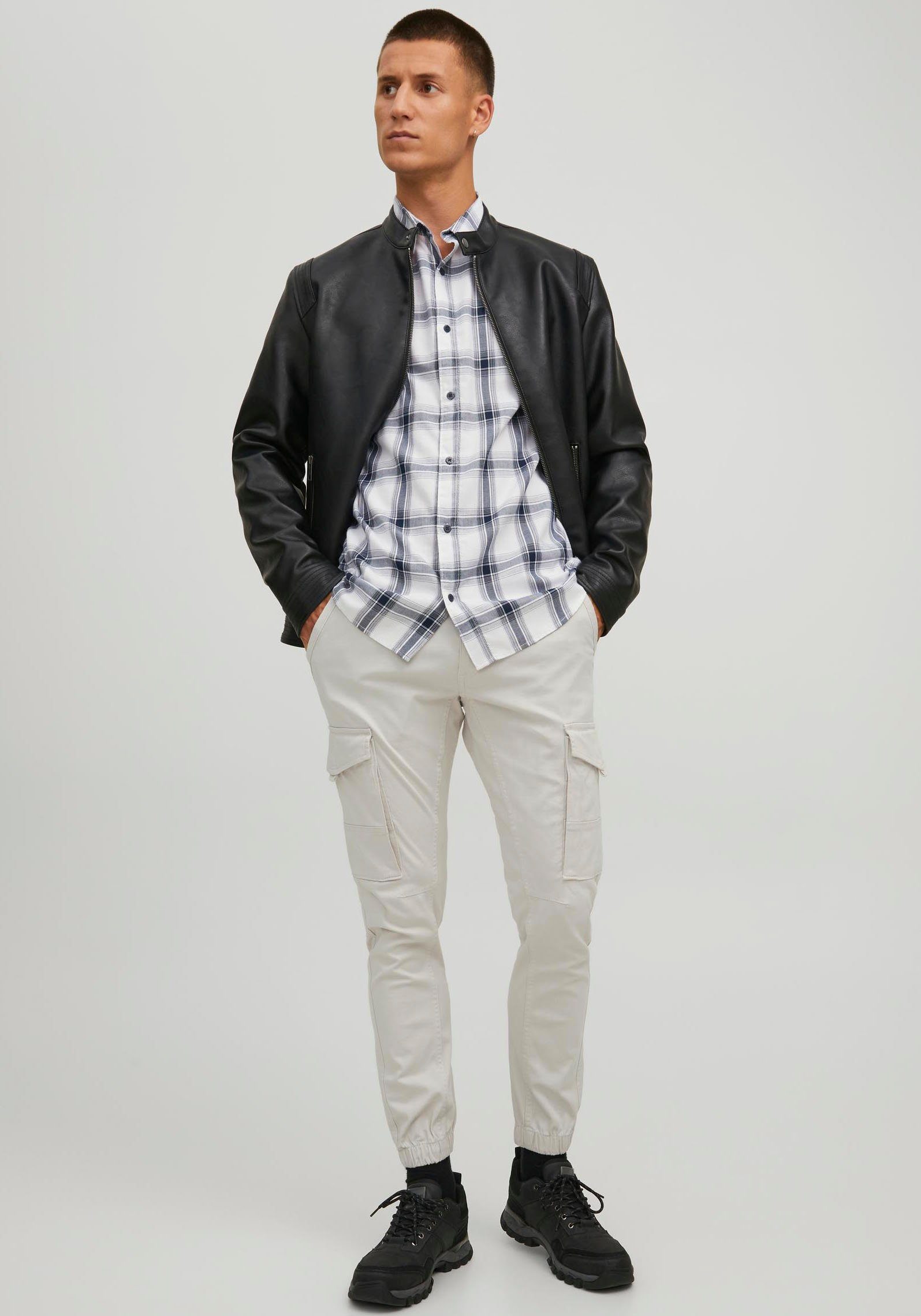 Jack & Jones Cargohose JPSTPAUL JJFLAKE CARGO NOOS mit Beintaschen. Reduzierter Preis € 30,83. Unverbindliche Preisempfehlung € 59,99