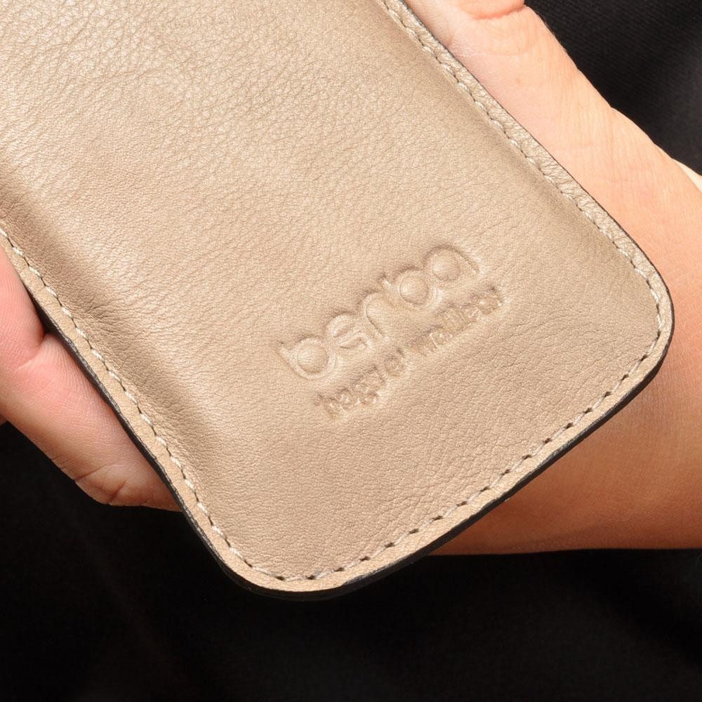 berba Handytasche berba Basel 600 - Handyhülle in taupe