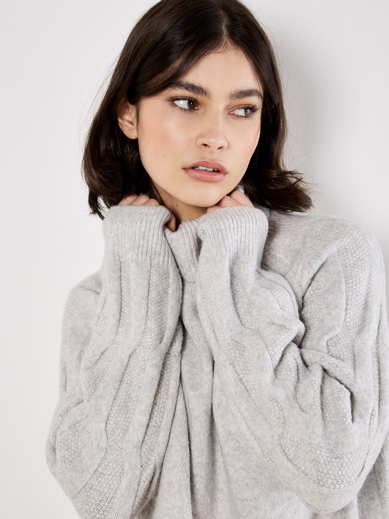 Apricot Rollkragenpullover Strickpullover mit Zopfmuster