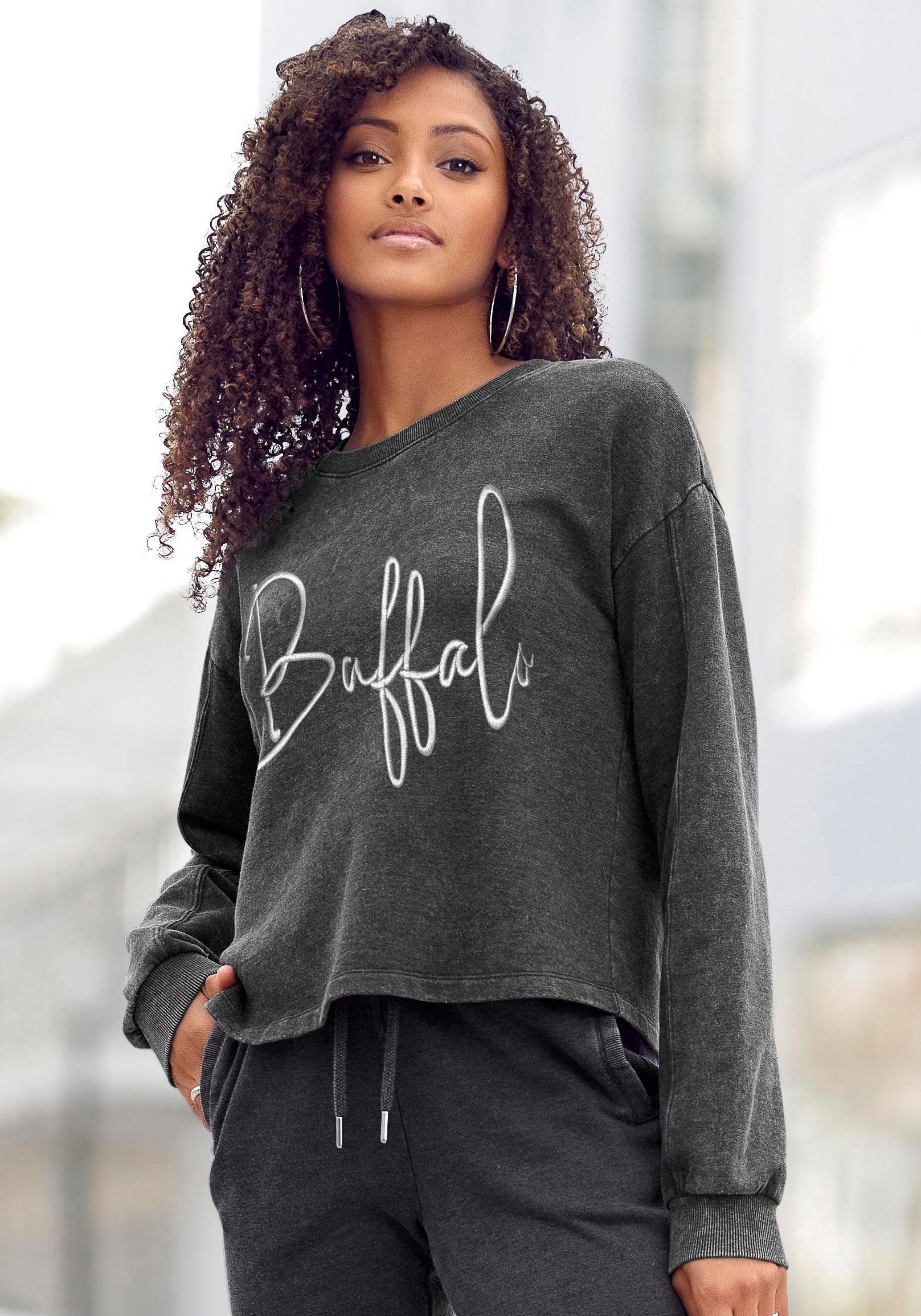 Buffalo Sweatshirt in kurzer Form mit Logostickerei, Loungeanzug schwarz