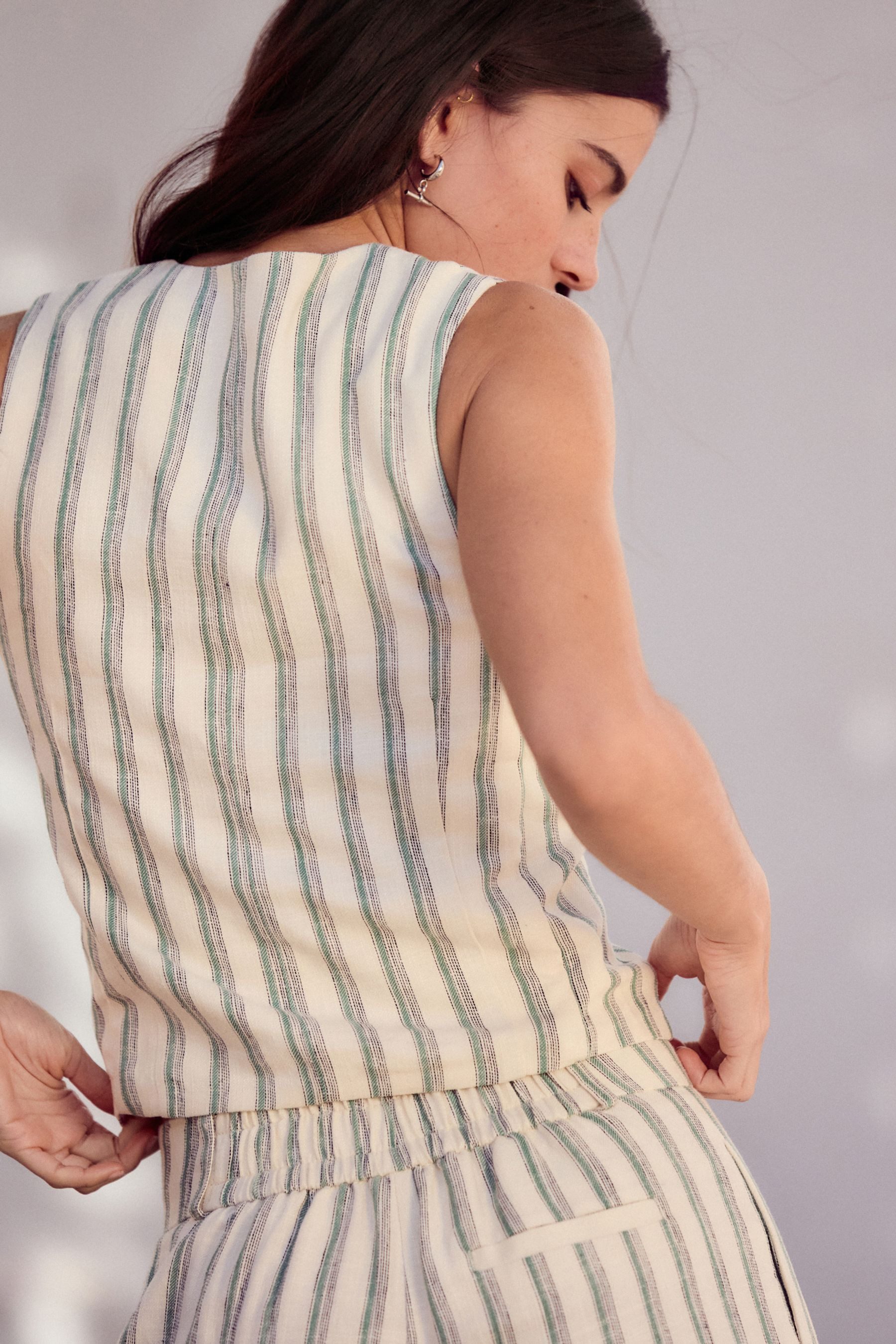 Next Kurzweste Gestreifte Weste mit Leinenanteil, Kurzgröße (1-tlg) günstig online kaufen