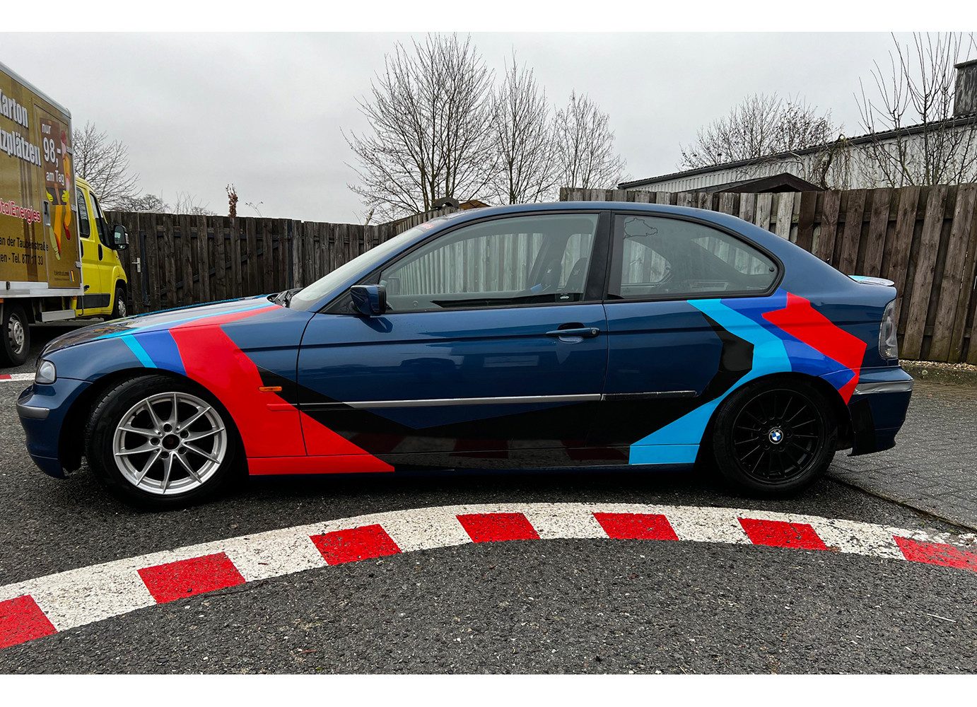 Jochen Schweizer Erlebnisgutschein Drift Training mit eigenem Auto Meppen