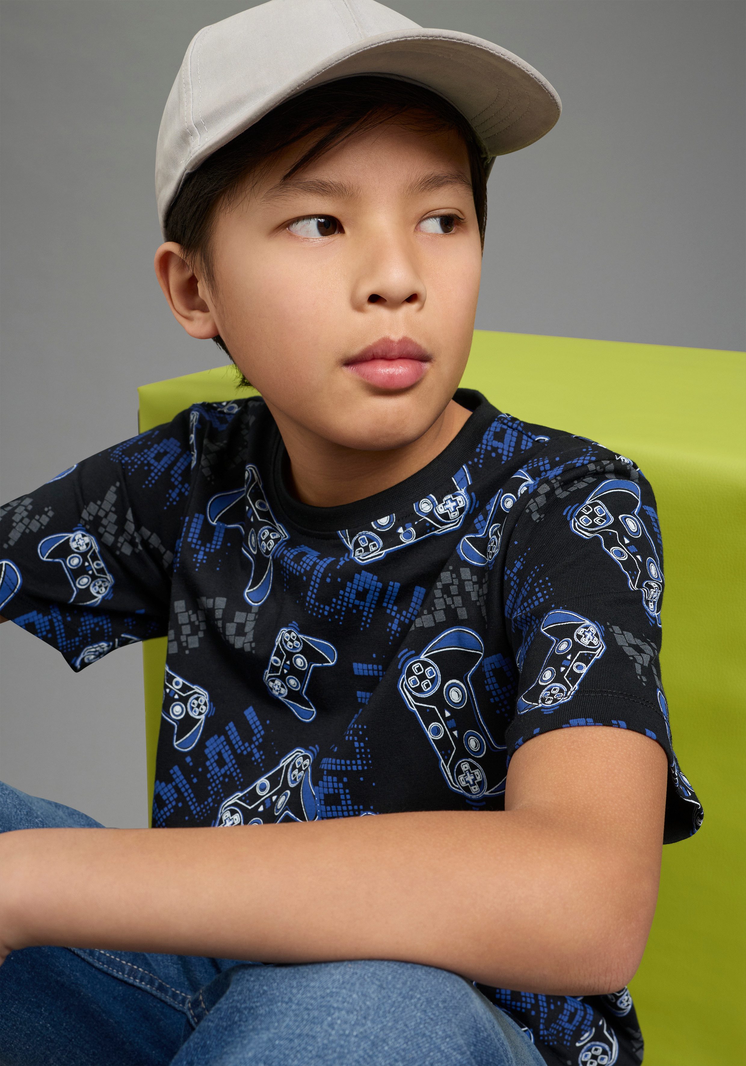 KIDSWORLD T-Shirt 2er Pack Shirts mit Gamer/Controller Print (Packung, 2-tlg., 2) Basic Passform, Rundhalsausschnitt, Allover-Druck, aus Baumwolle – Bild 3 von 5