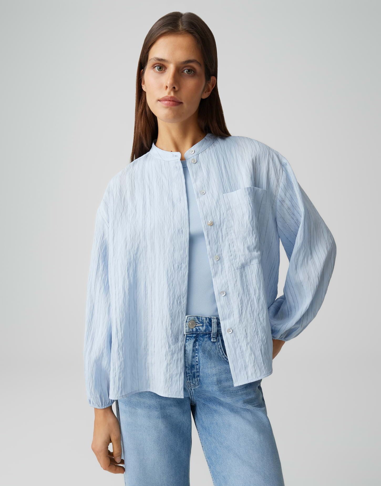 OPUS Langarmbluse Flaria aus Webware mit Streifenstruktur Perlmuttknöpfe, aufgesetzte Brusttasche, leichte Transparenz