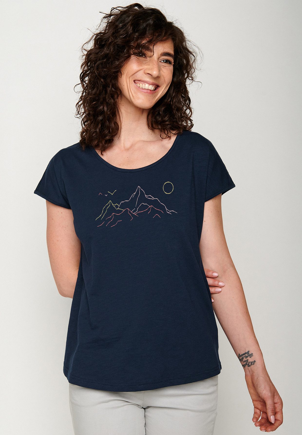GreenBomb T-Shirt Cool Nature Contours Motiv Berge (1-tlg., 1) Rundhalsausschnitt, Bio-Baumwolle, GOTS Zertifiziert