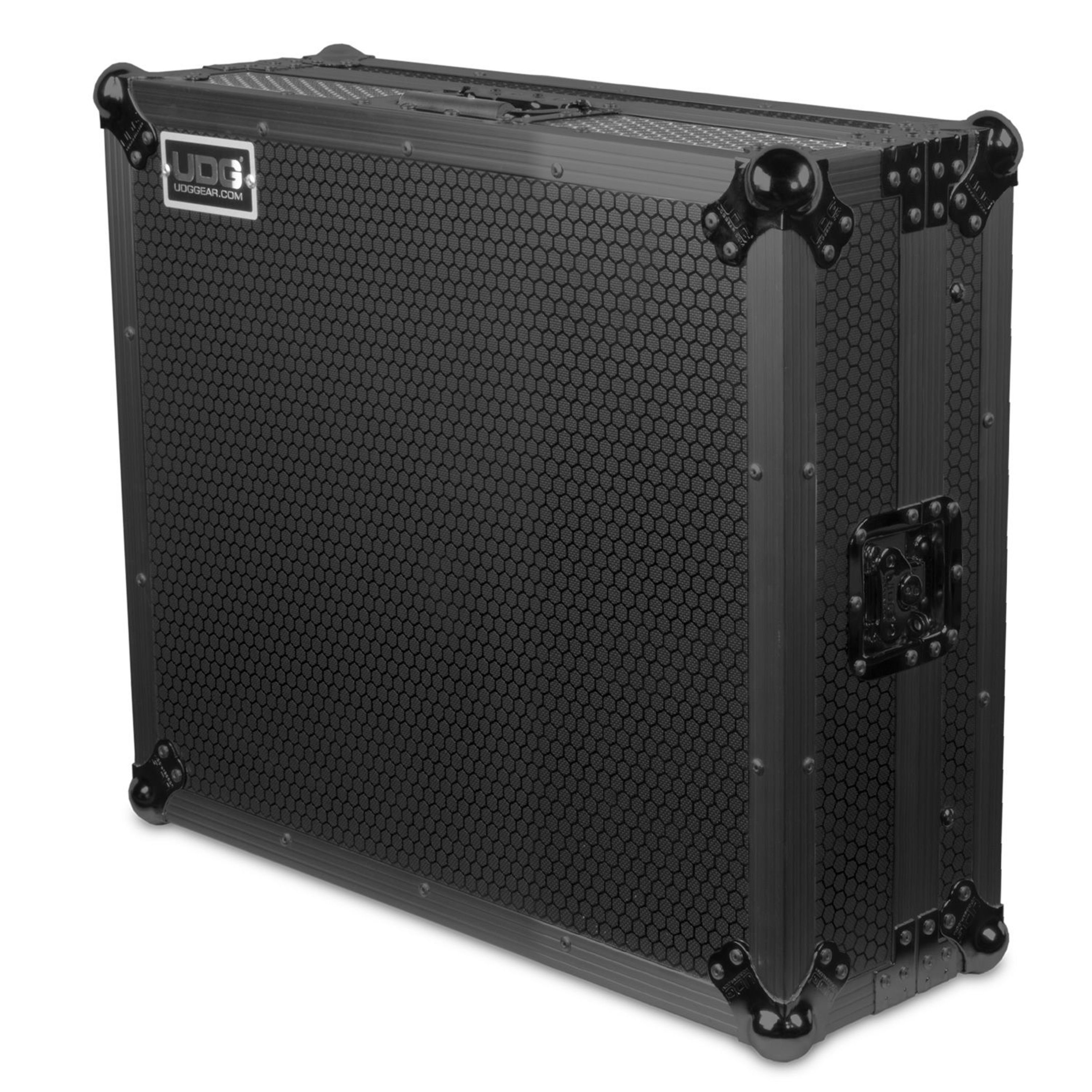 UDG Koffer, Ultimate Flightcase NI Traktor Kontrol S2 MK3 Black Plus (U91062BL)