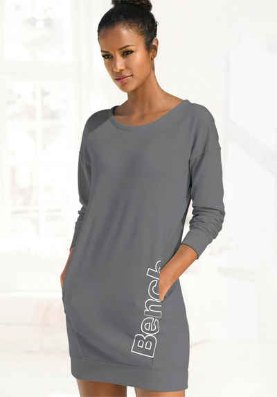 Bench. Loungewear Sweatkleid mit seitlichem Logoprint