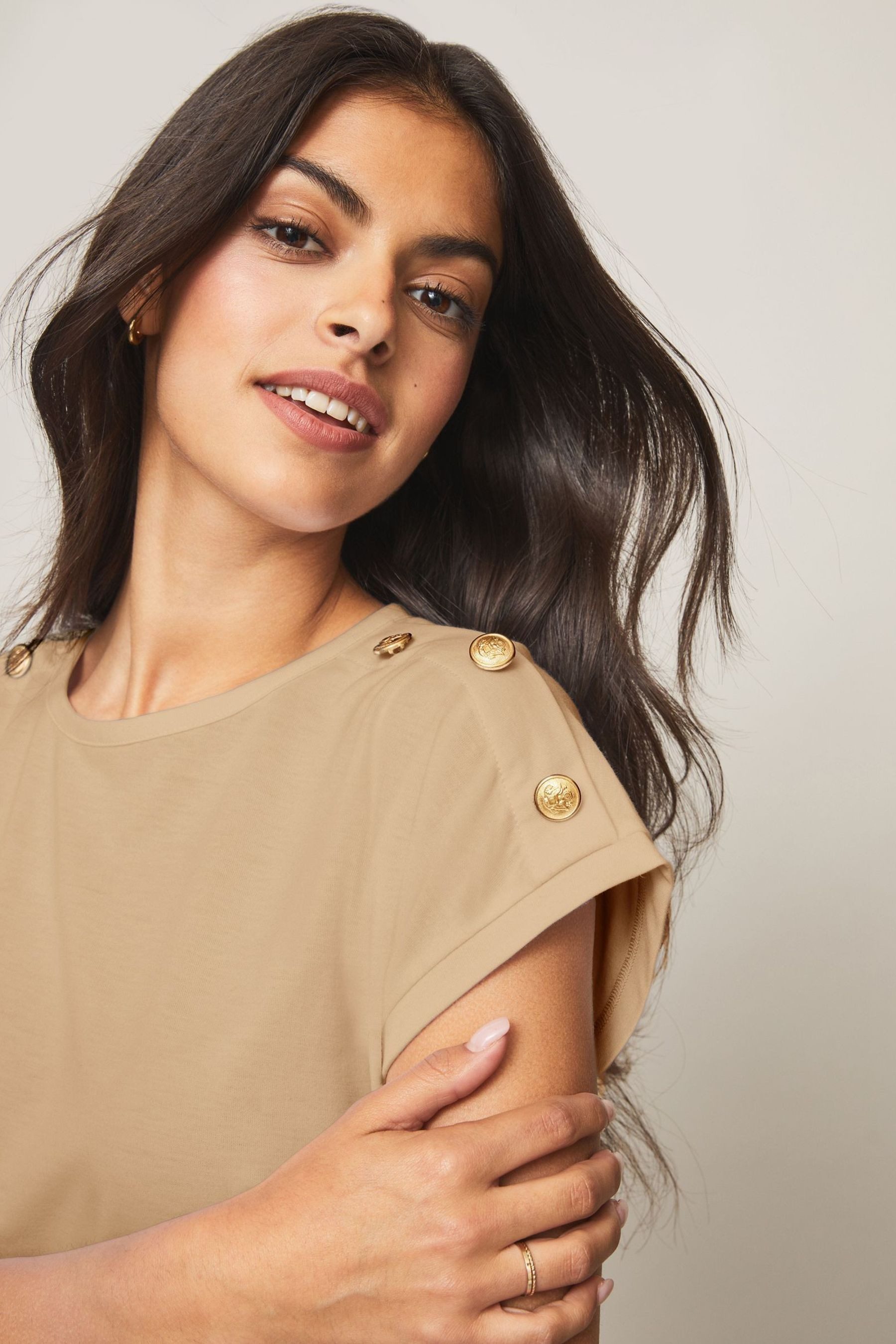 LIPSY T-Shirt Lipsy T-Shirt mit Rundhalsausschnitt, Regular (1-tlg)