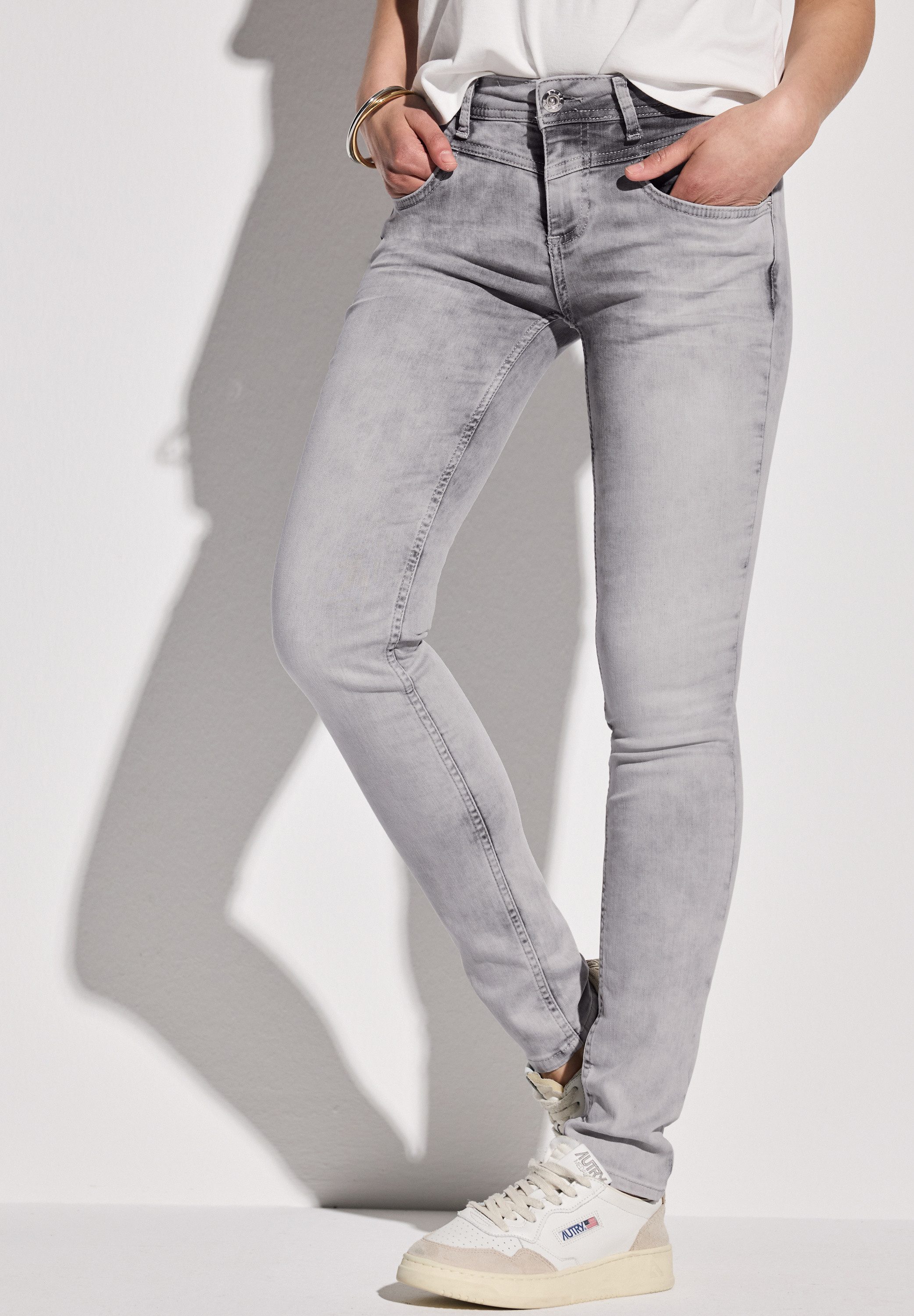 STREET ONE Slim-fit-Jeans, Middle Waist günstig online kaufen