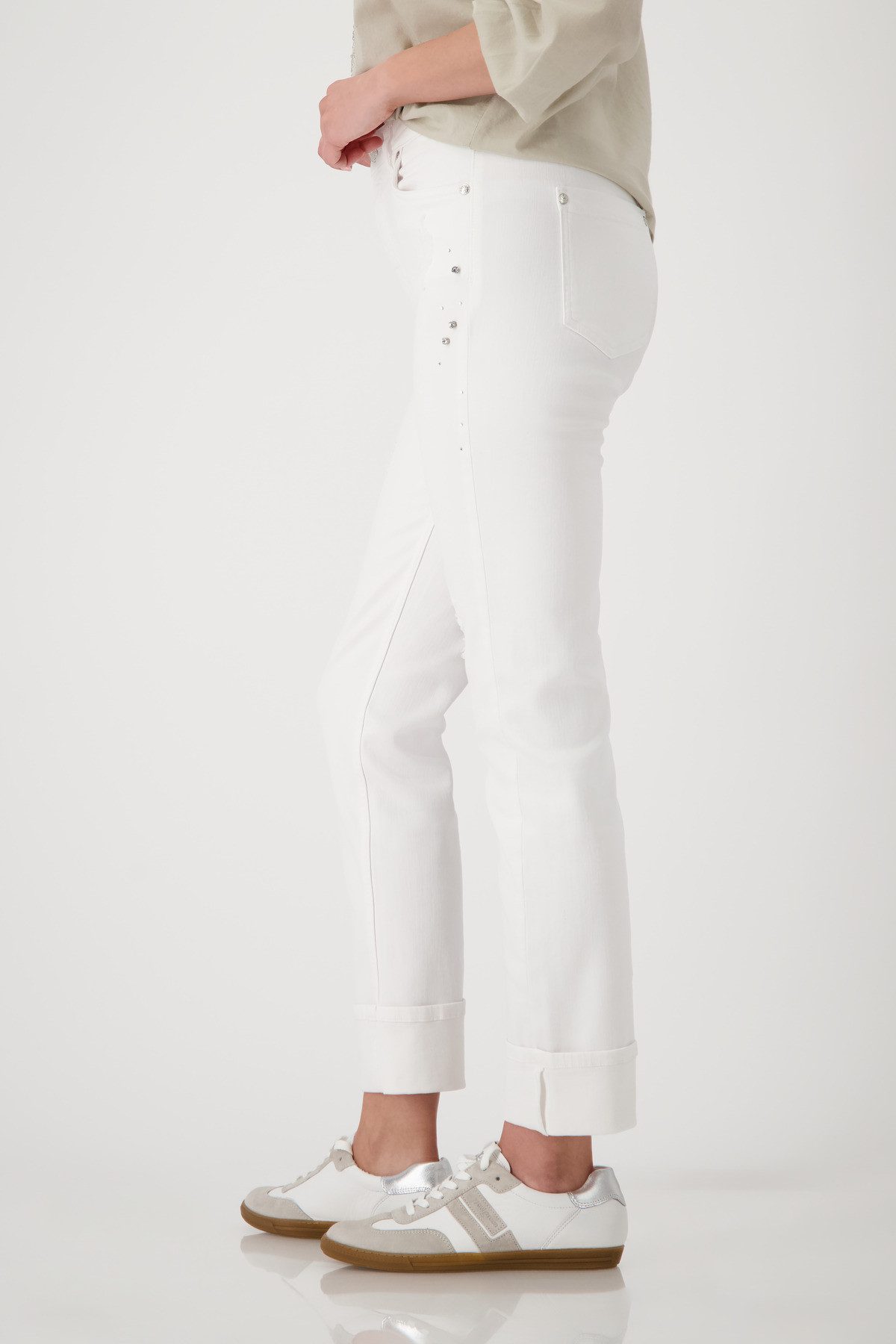 Monari Straight-Jeans mit Glitzersteinchen und Destroyed-Effekten