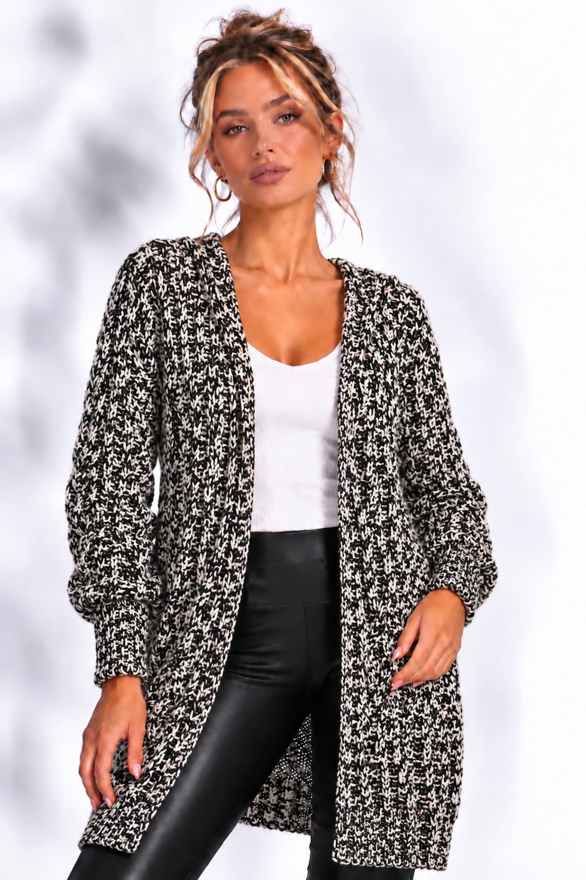 Worldclassca Strickjacke WORLDCLASSCA Damen Strickjacke Cardigan Oversized Langarm Casual Neue Kollektion - Stilvolle und gemütliche Strickmode für Damen