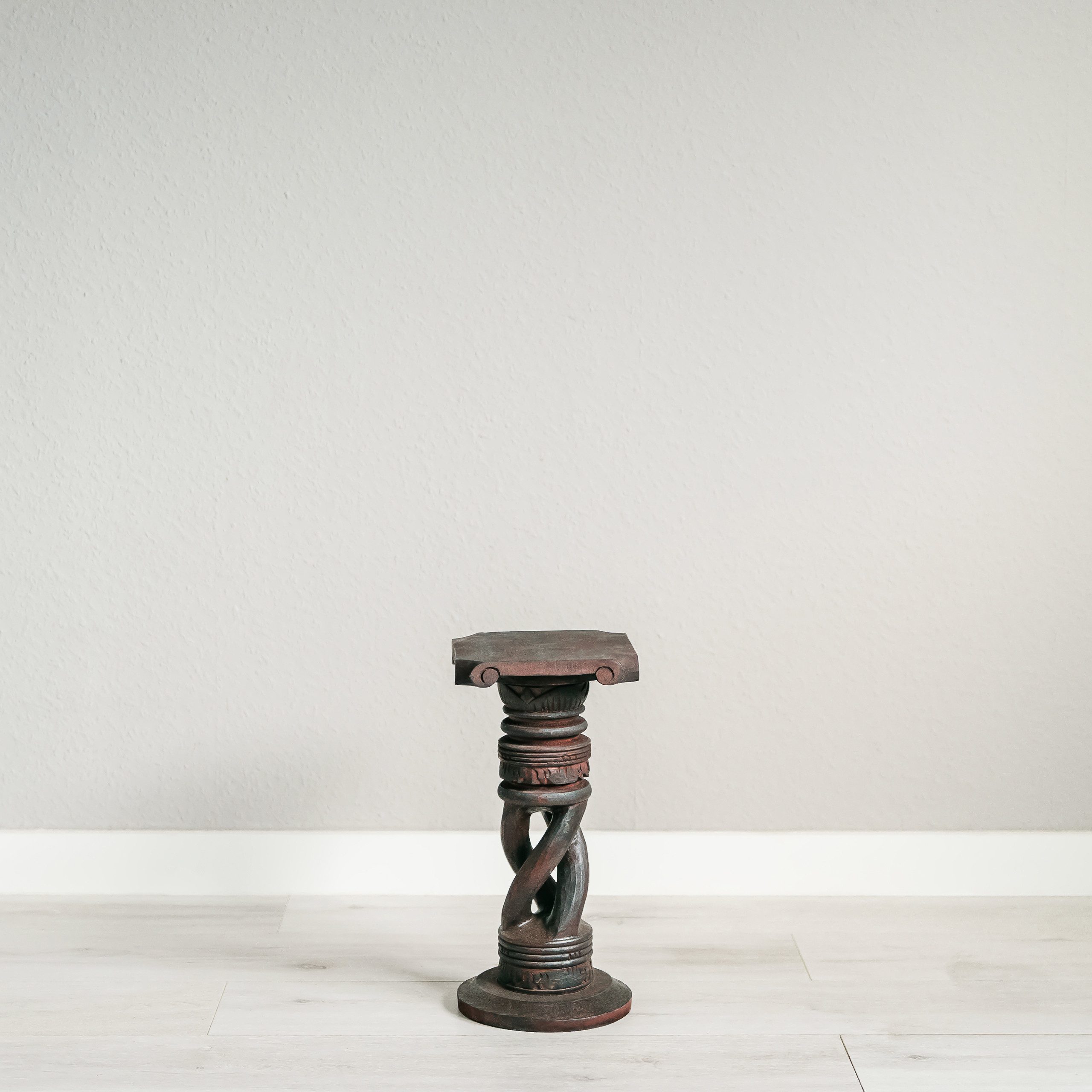 livasia Dekosäule Balinesische Säule aus Holz, gedreht, handgefertigt