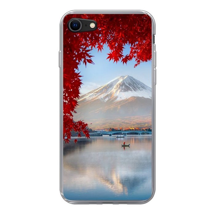 MuchoWow Handyhülle Blick auf die roten Blätter eines Ahornbaums auf einer Bergkette Handyhülle Apple iPhone 7 Smartphone-Bumper Print Handy Schutzhülle