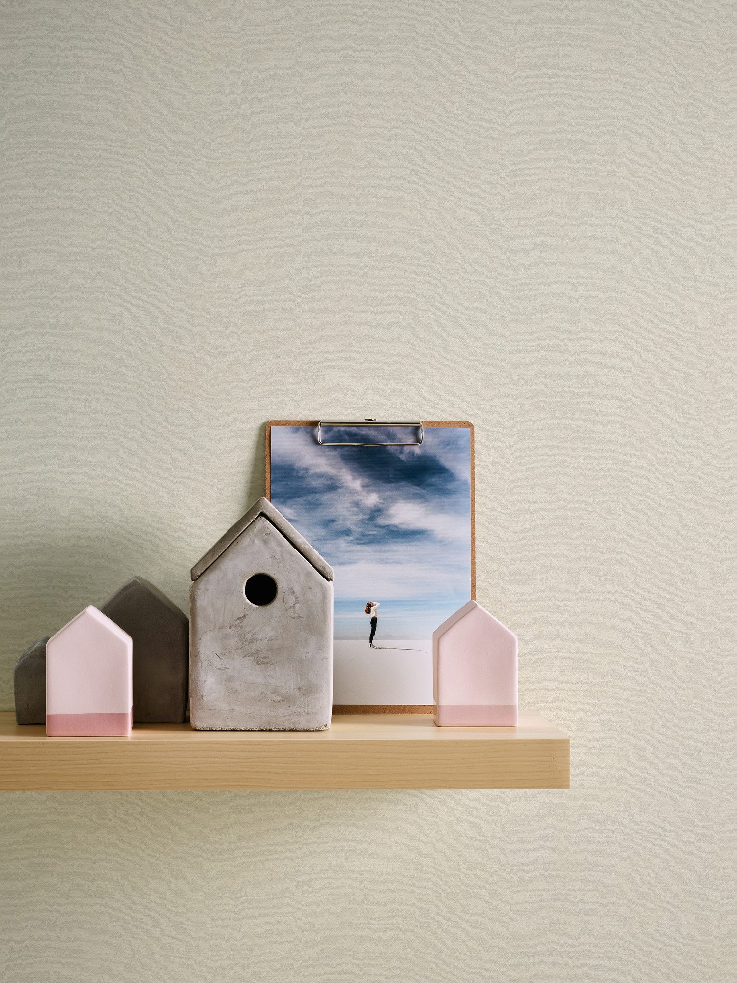 A.S. Création Vliestapete Casual Living einfarbige Tapete Unitapete mit Struktur Landhaus, strukturiert, matt, (1 St), Vliestapete Uni für Schlafzimmer Küche Wohnzimmer Uni Design modern