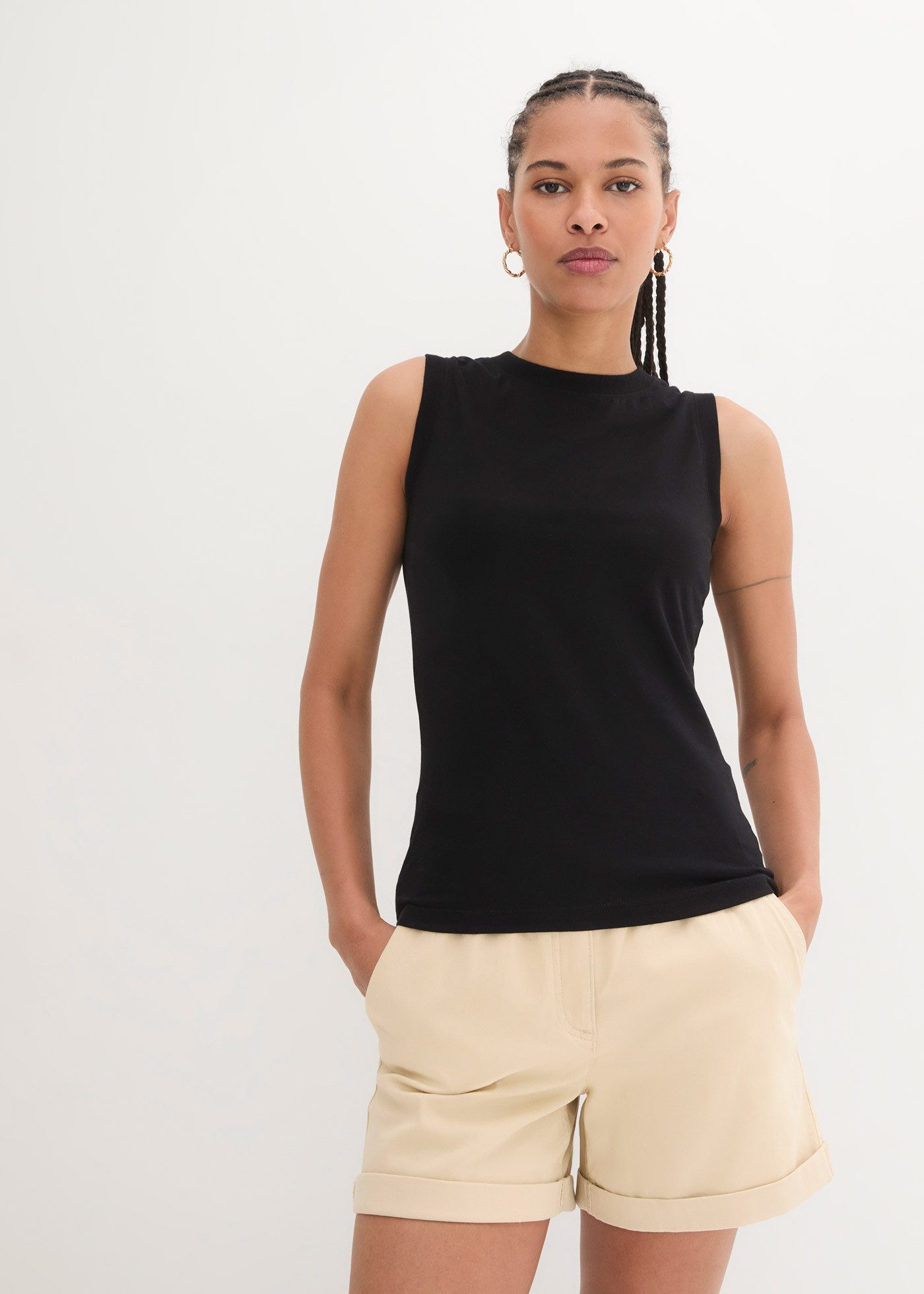 bonprix Shirttop schmale Passform, hochgeschlossener Ausschnitt, ärmellos
