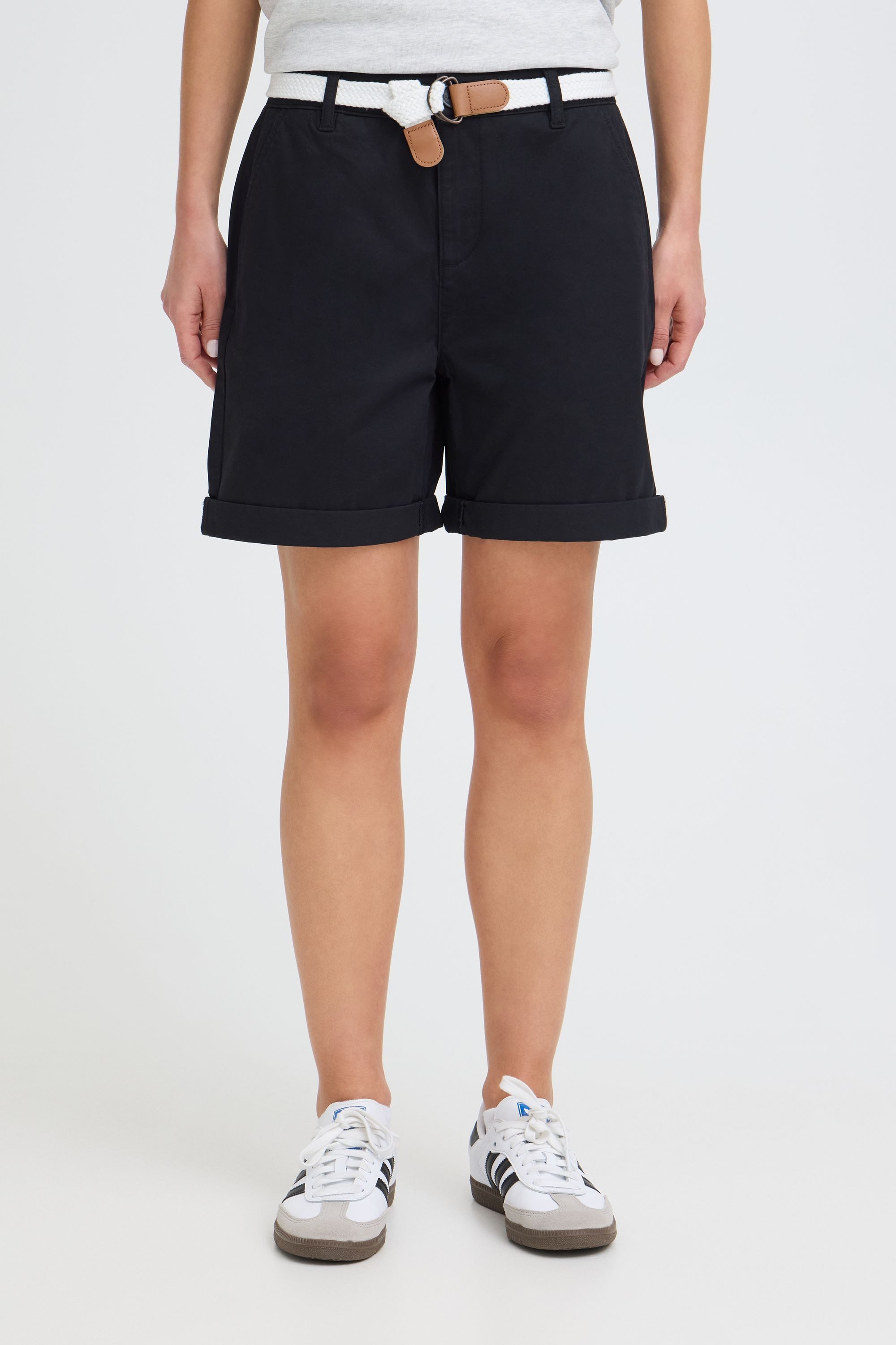 OXMO Chinoshorts OXChakira Bermuda Shorts inkl. Gürtel