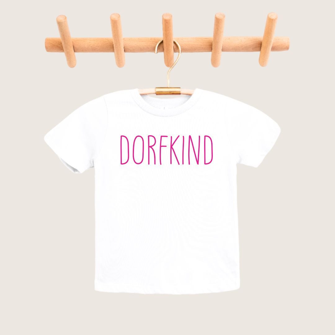 Lounis Print-Shirt Dorfkind - Shirt mit Spruch - Kinder T-Shirt - Kindermode - Baumwolle