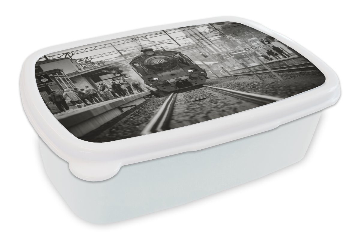 Jungs Lunchbox Brotdose, Brotbox MuchoWow Kinder (2-tlg), und für Schwarz-Weiß-Fotografie in Kunststoff, Erwachsene, Bahnhof, für Dampfzuges einem und Mädchen eines
