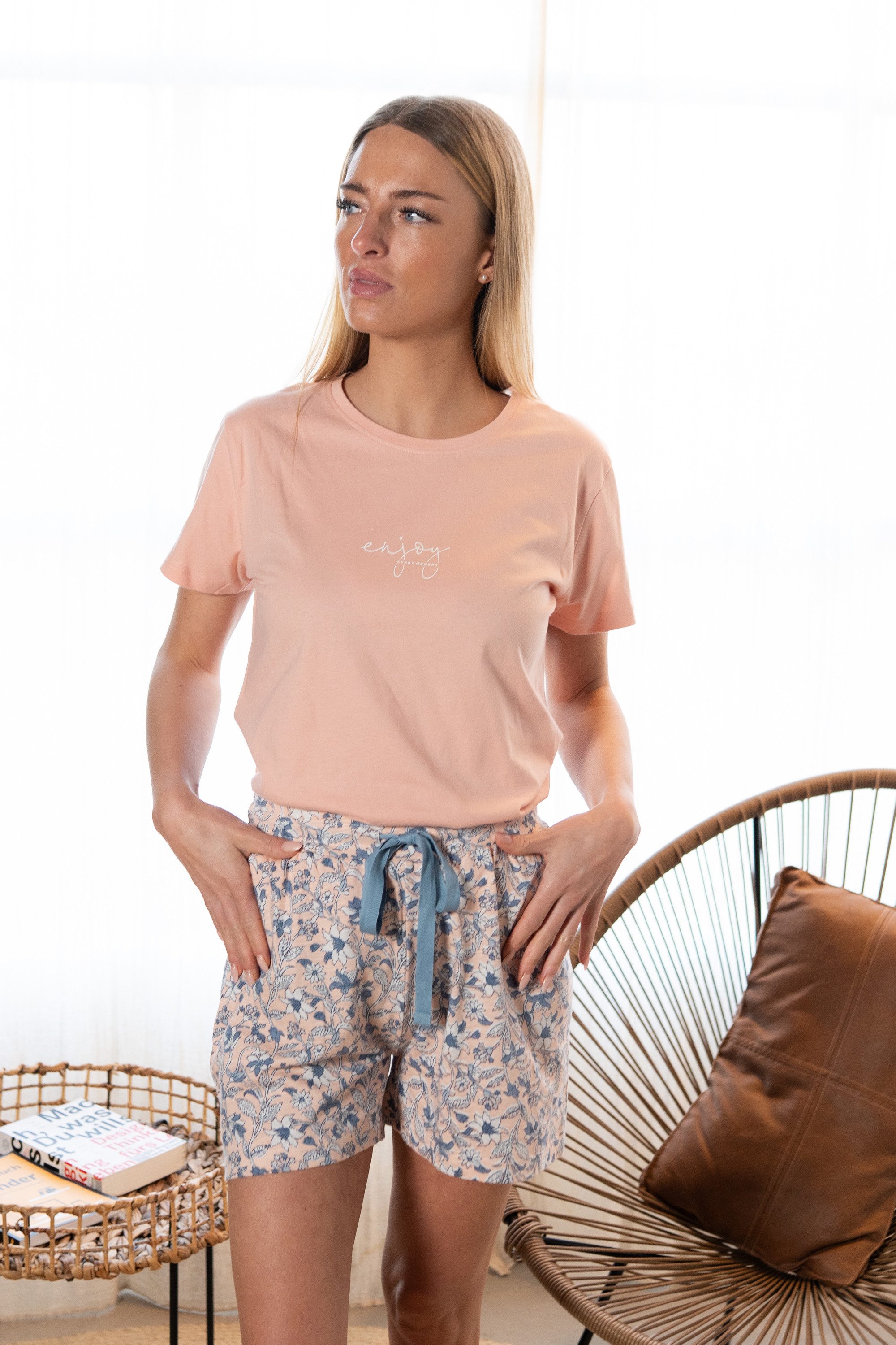 By Louise Pyjamahose Lace Luxury (1-tlg., 1-teilig) Damen Schlafhose Pyjamahose Shorts kurz Baumwolle
