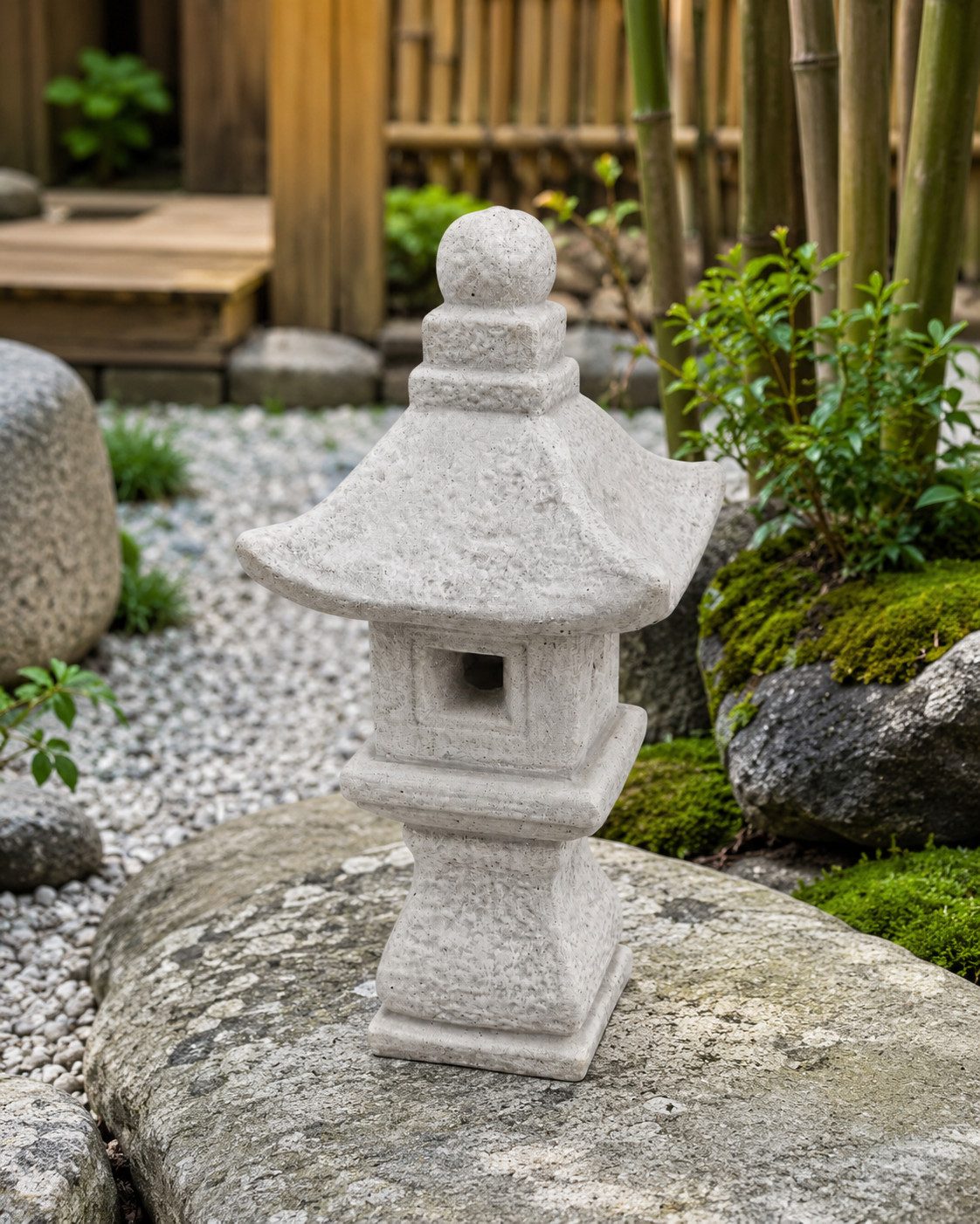 Xlmoebel Dekofigur Pagodenlaterne Steinoptik Japan Garten Asia Zen Grau Sofort (Einzelstück, 1 St., 1-teilig), Hergestellt in Europa