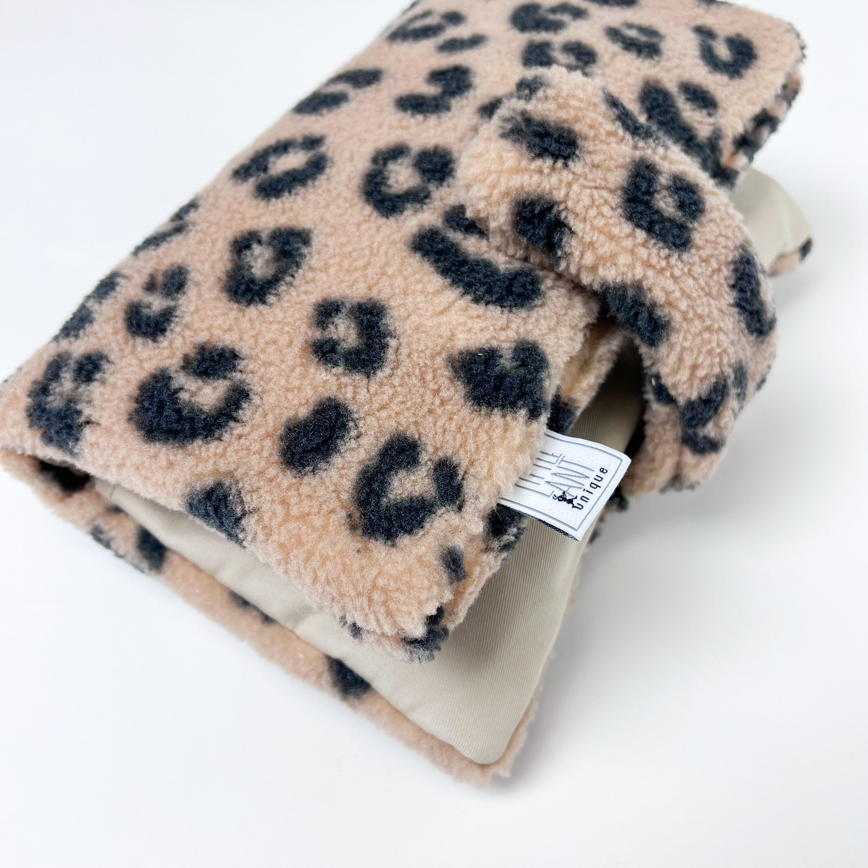 LittleANTunique Wickeltasche Windeltasche Teddyfell Leo