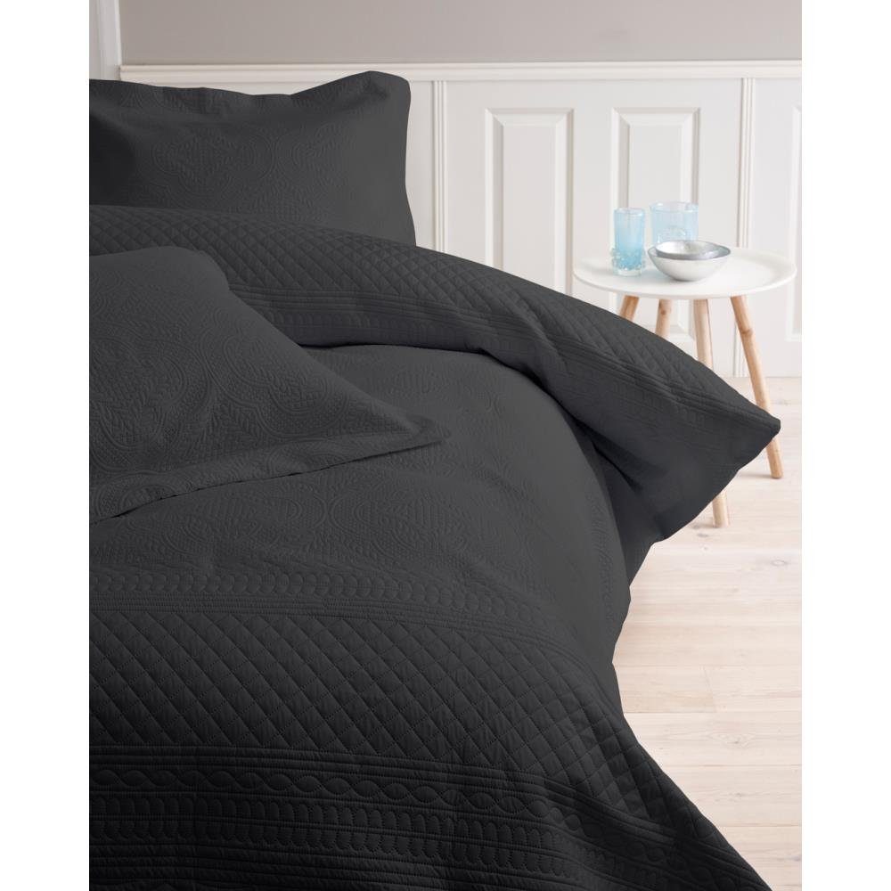 Sitheim-Europe Tagesdecke Sleeptime Tagesdecke - Charlene - 260x250 cm + 2 Kissenbezüge 60x70 cm, Schützt vor Staub und Schmutz, Weich und warm