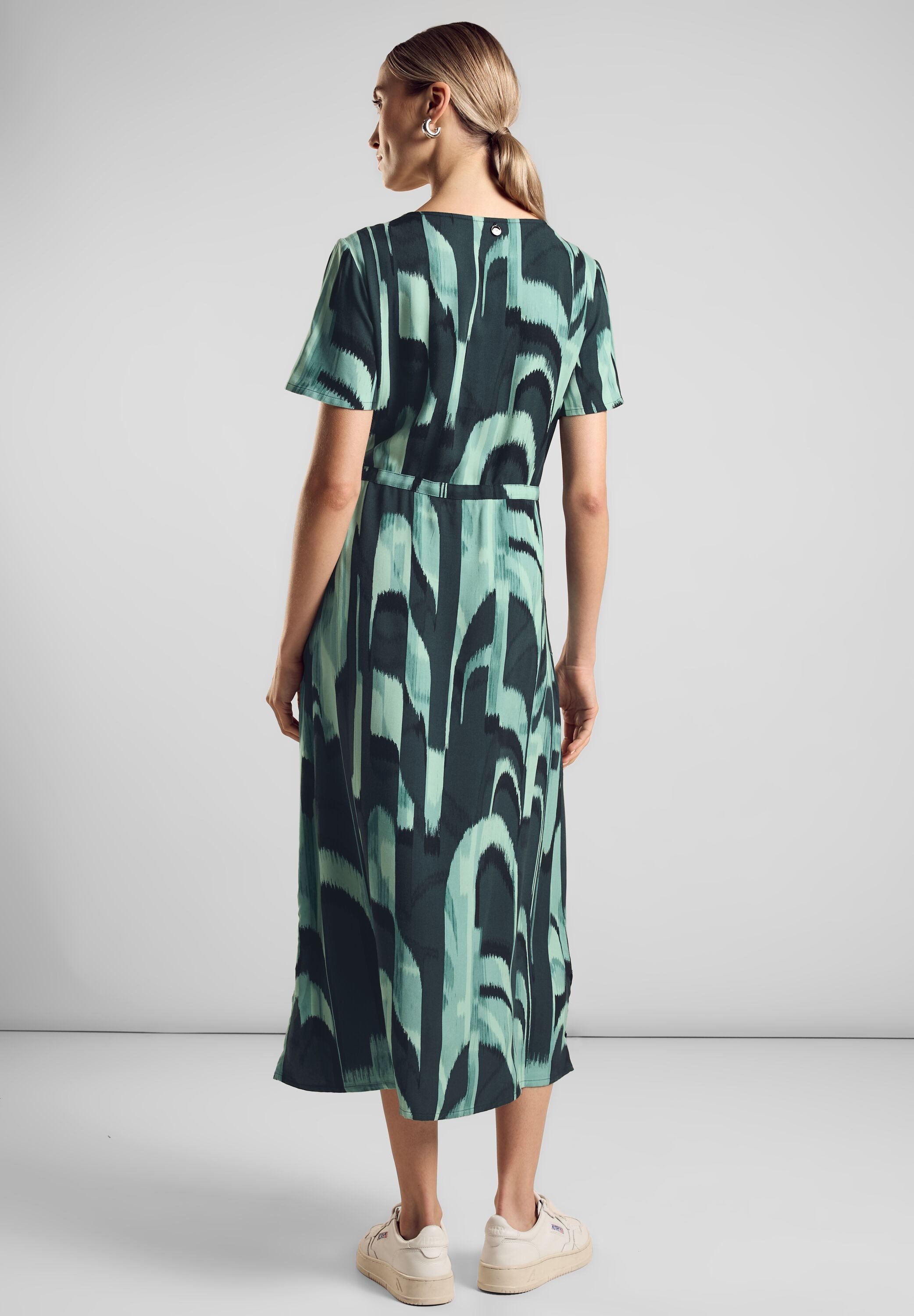 STREET ONE Midikleid mit Allover-Druck günstig online kaufen