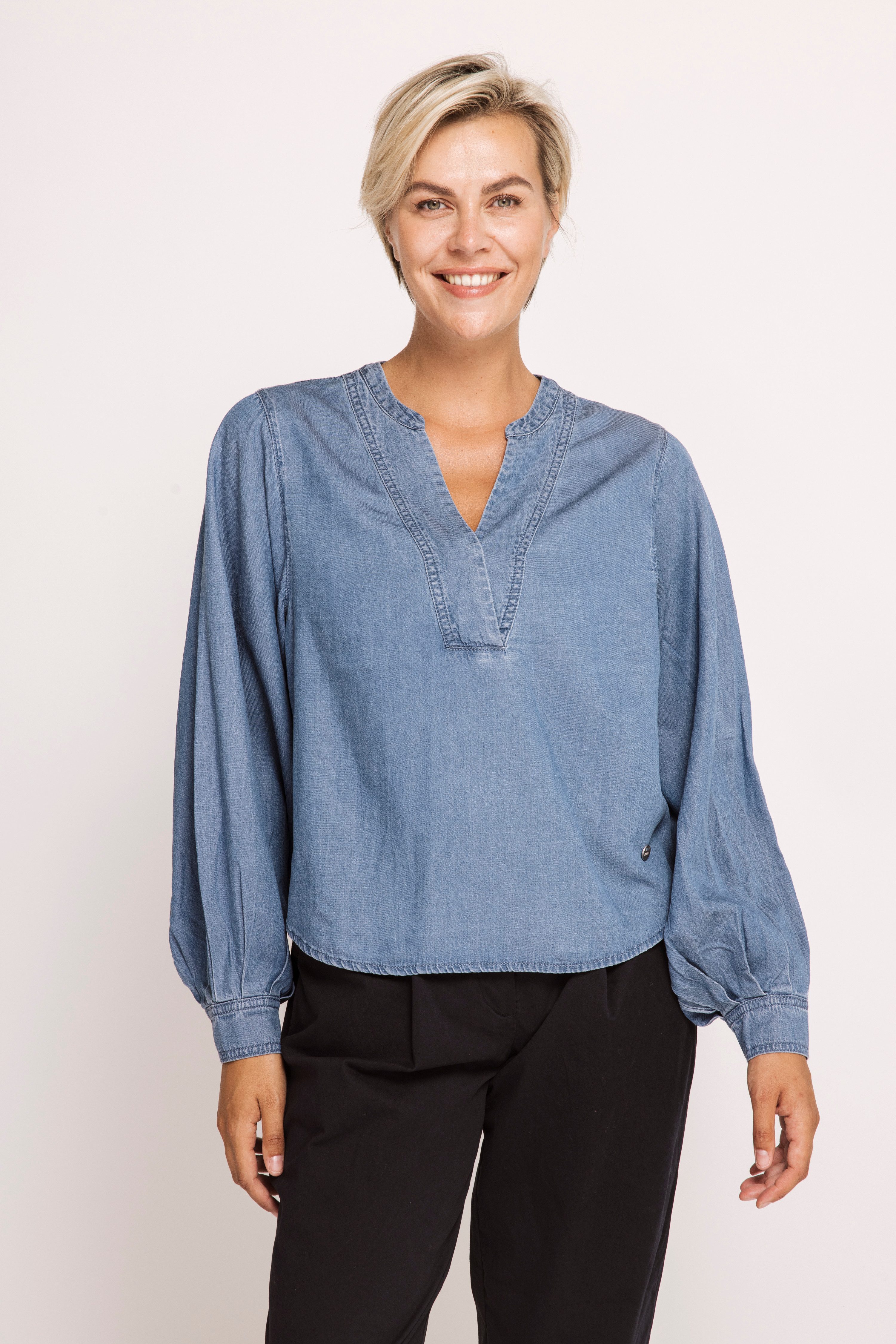 Zhrill Langarmbluse ZHROMY mit Häkel-Details