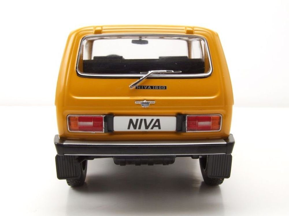 Maquette Lada Niva 1976 échelle 1:18, Jaune – MCG, Die-cast Métal