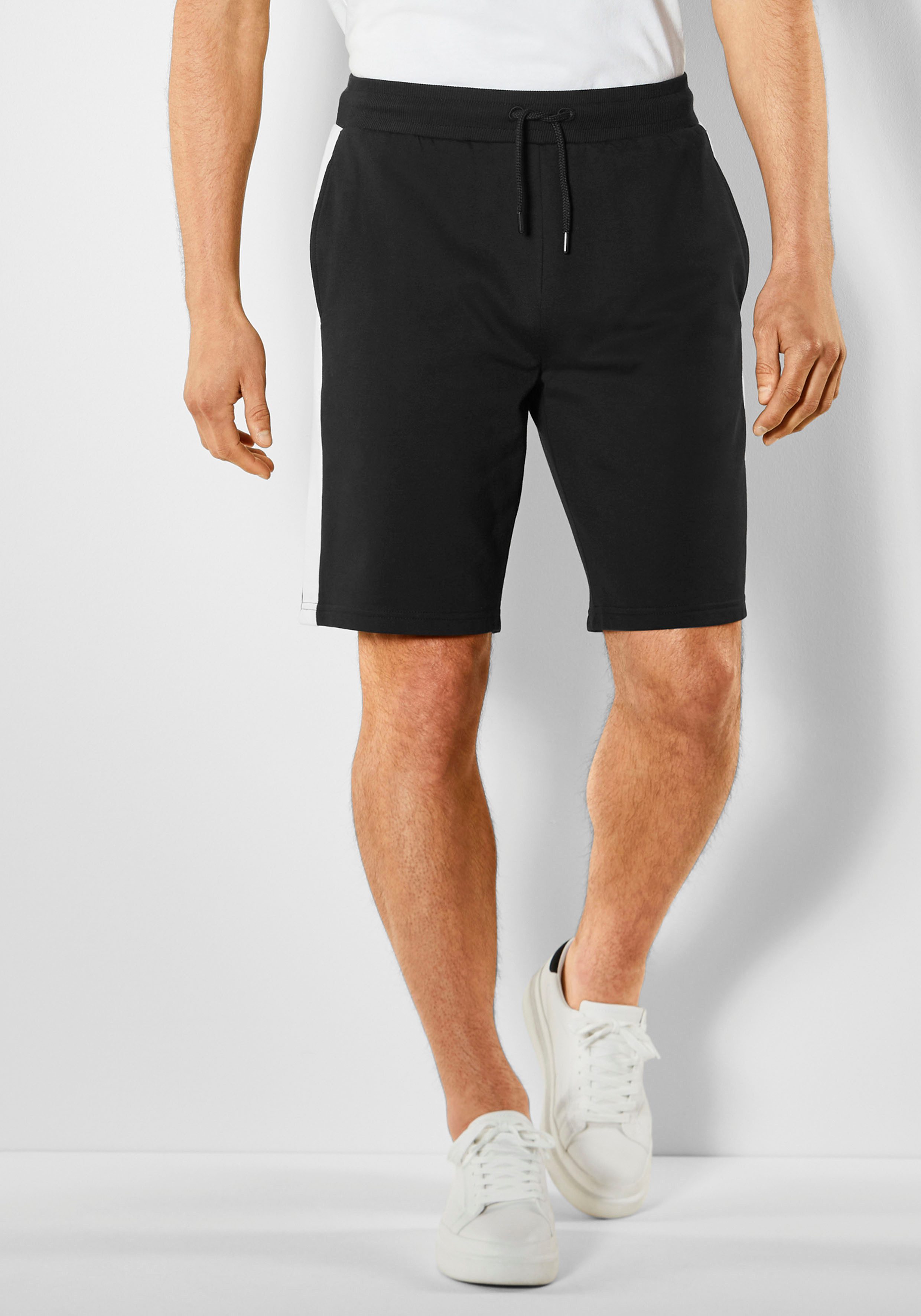 H.I.S Sweatshorts seitlicher Streifen mit Logodruck