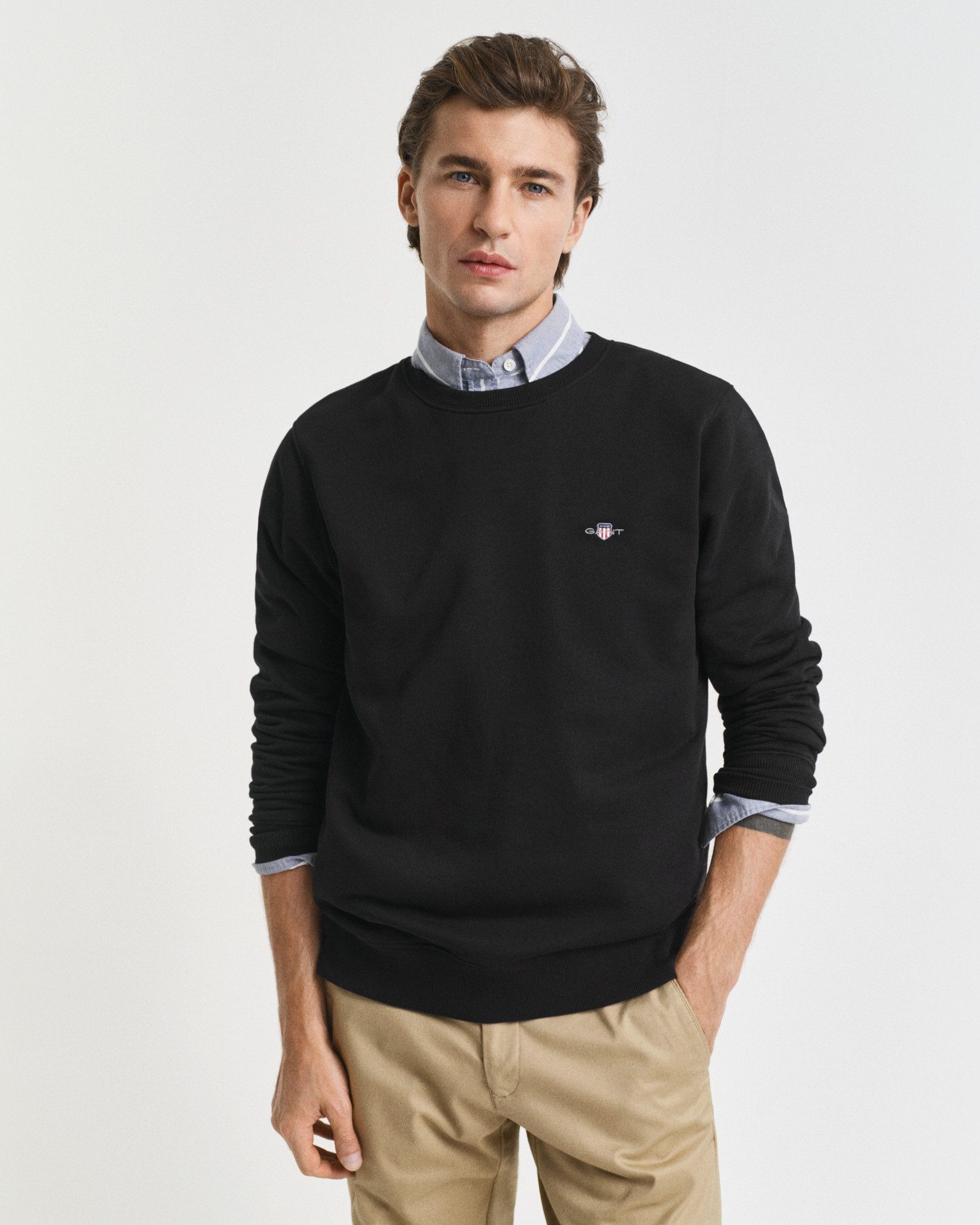 Gant Sweatshirt REG SHIELD C-NECK SWEAT mit Logostickerei auf der Brust günstig online kaufen