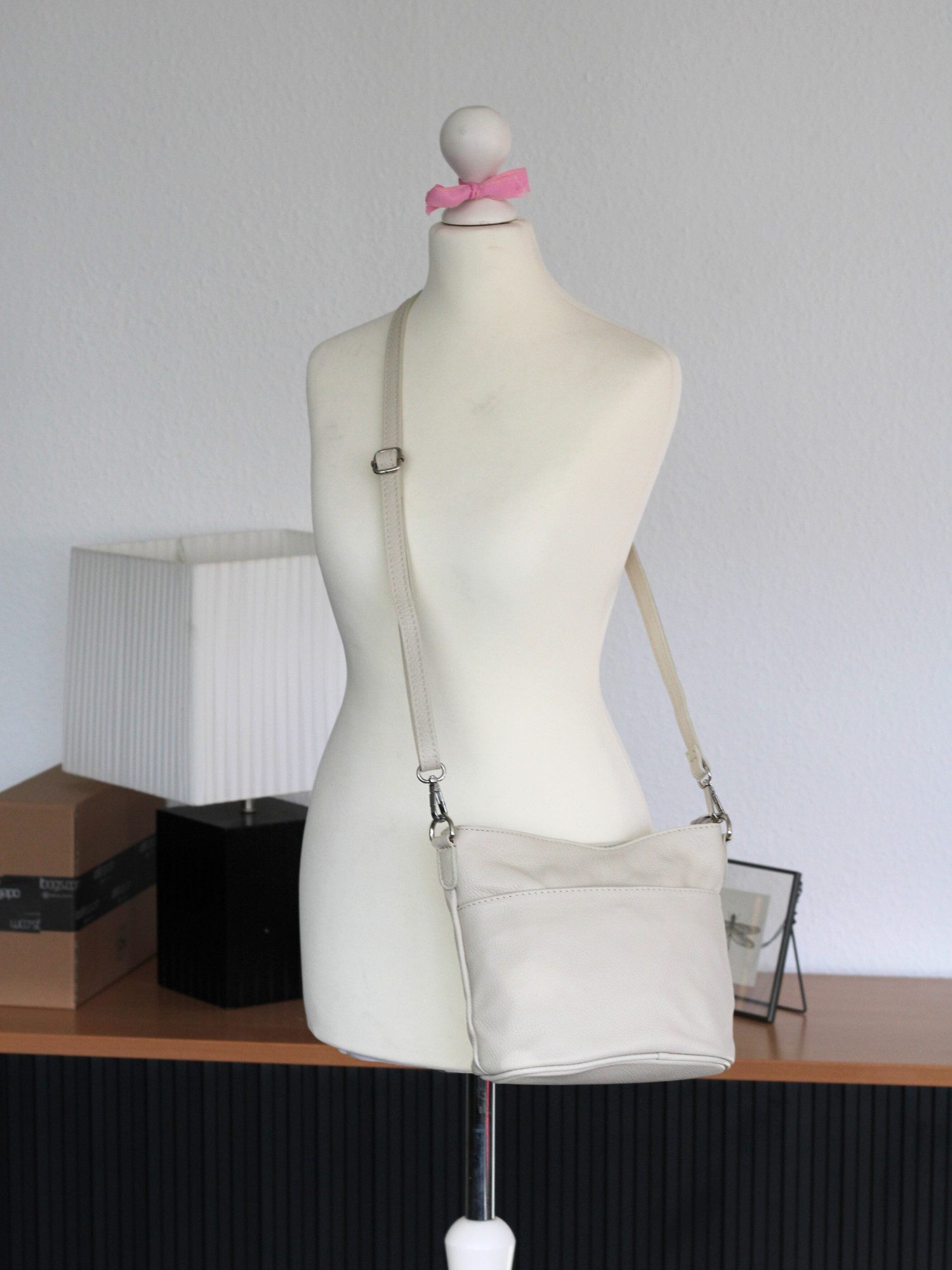 Adel Bags Schultertasche LINA Umhängetasche für Damen, Schultertasche Echtleder Gürteltasche