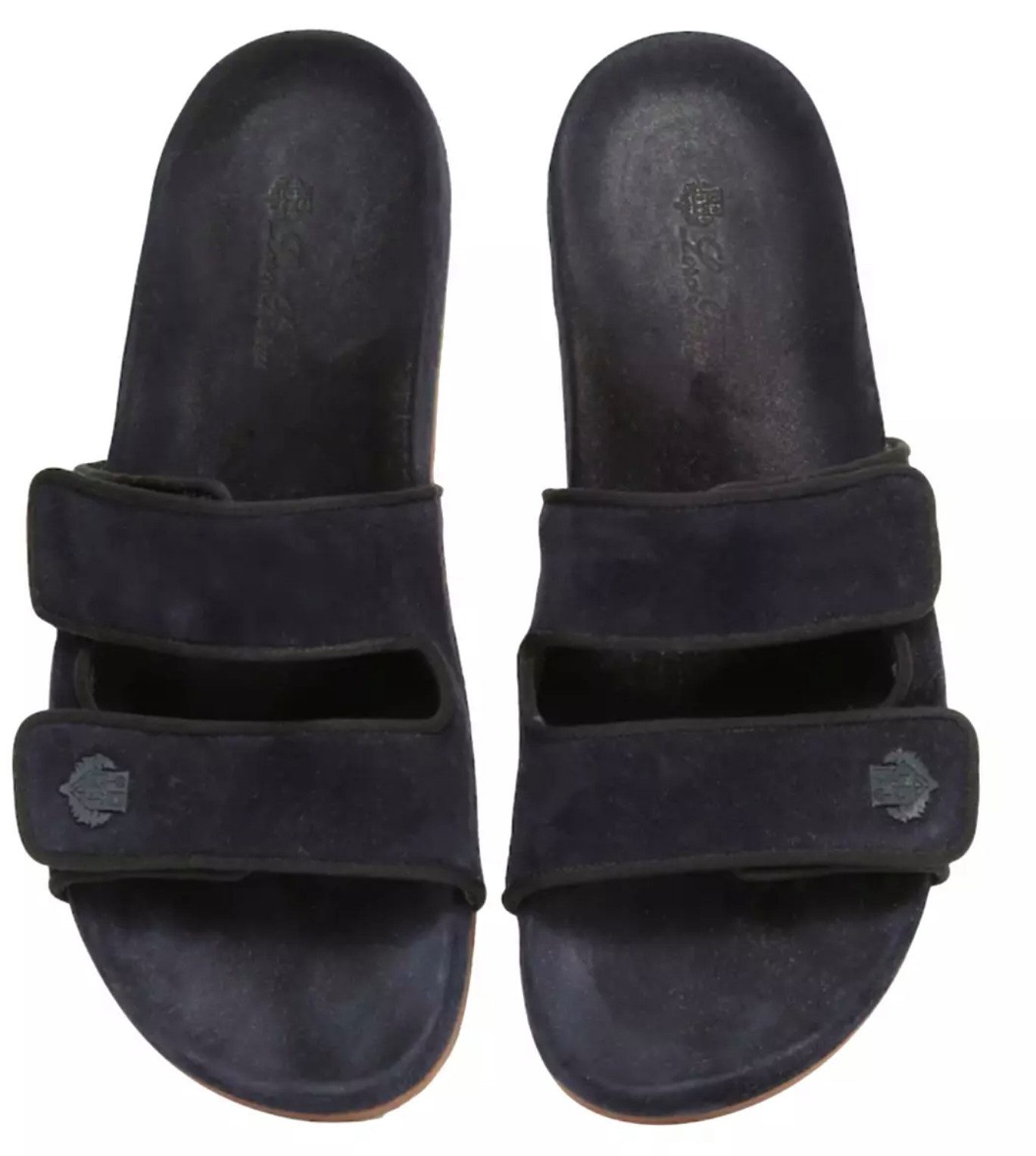 Loro Piana Waikiki Slides Slip-On Ziegenveloursleder Sandale VELCRO®-Verschluss, Veloursleder mit "Writing-Effekt"