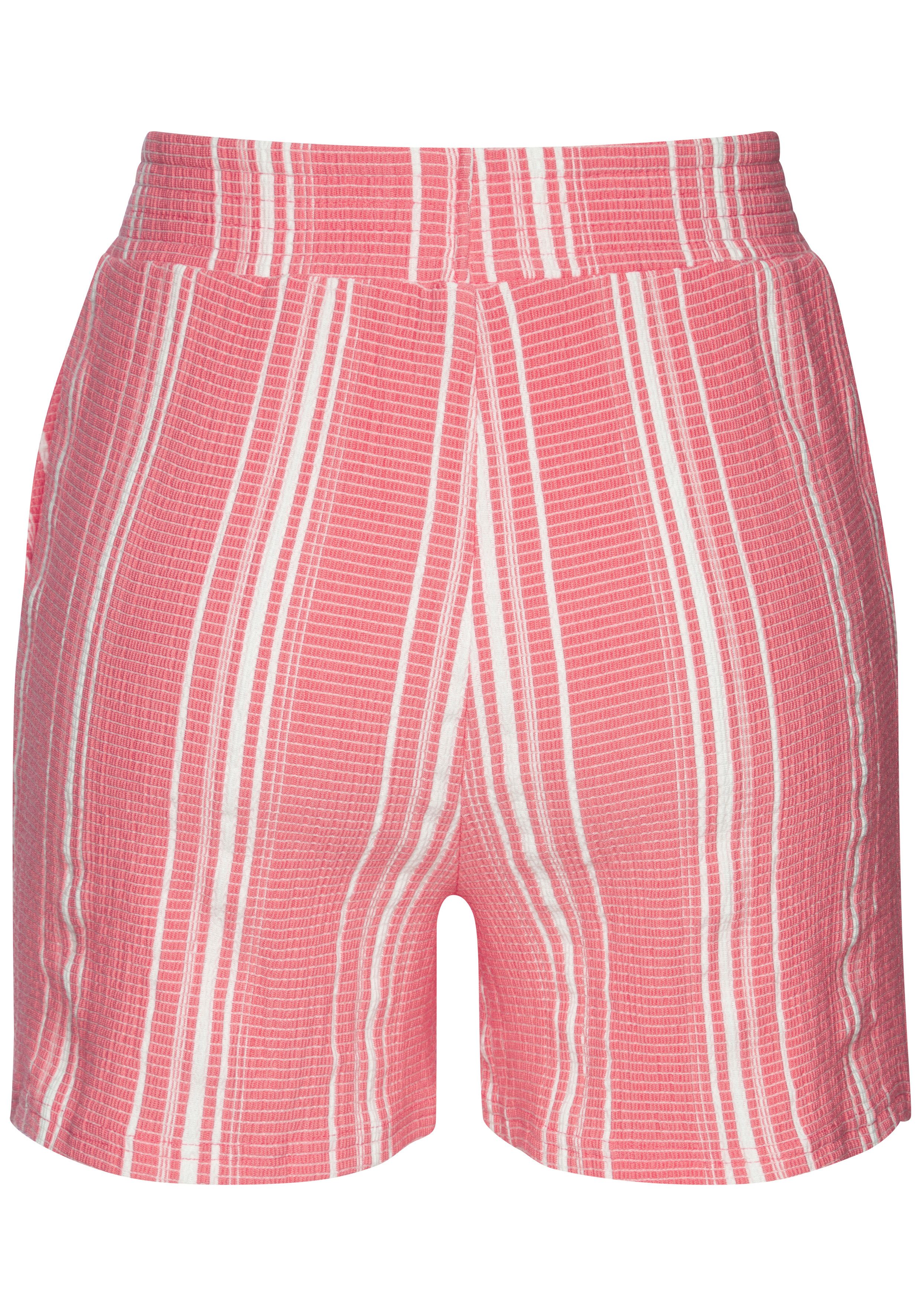 LASCANA Shorts aus luftiger Crepeware strukturierte Ware, sommerlicher Shorts mit Streifen, Sommerhose