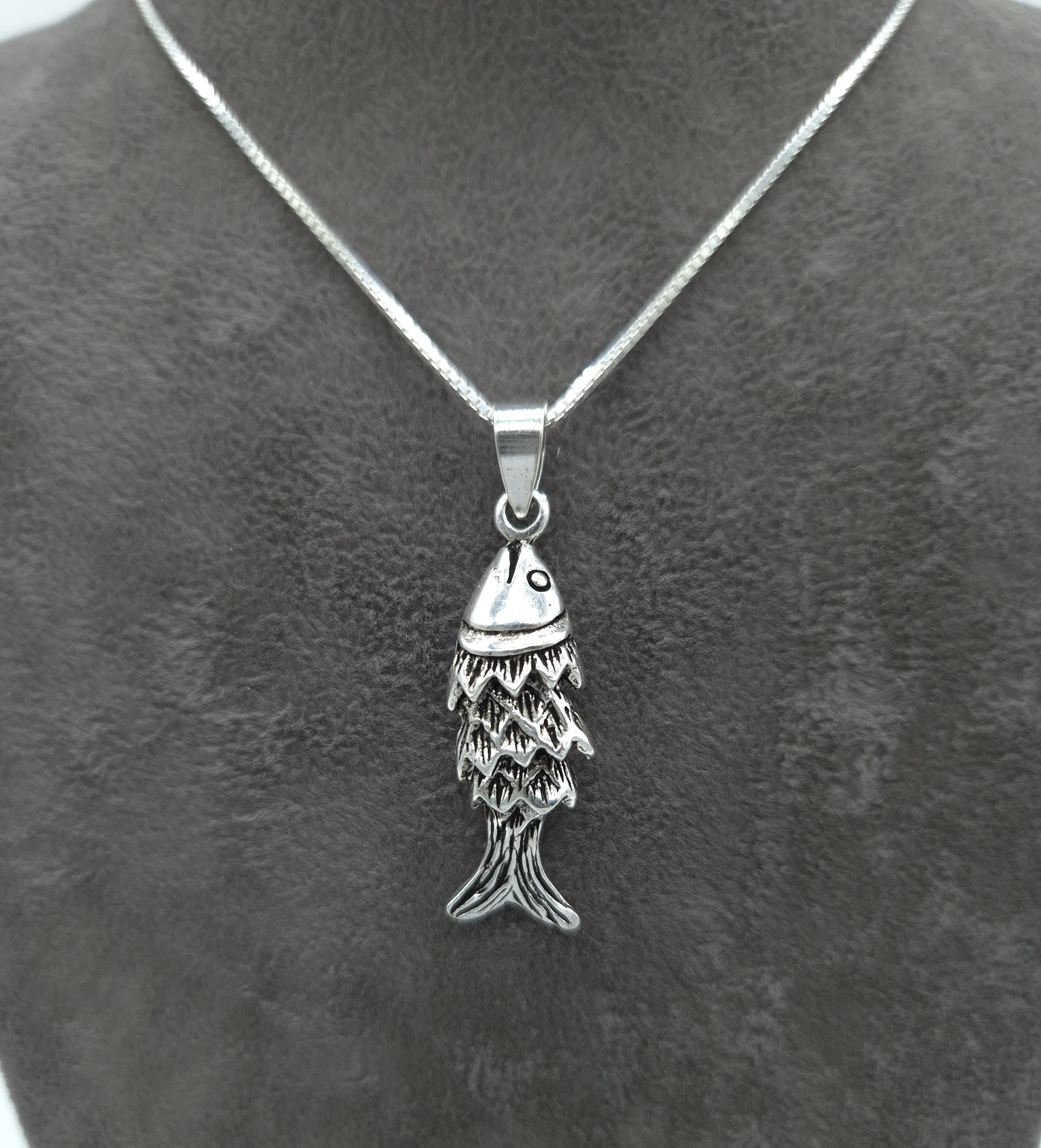 NAHLE Kette mit Anhänger Fisch Silber Kette Sternzeichen Fischer Schmuck Venezianer Halskette (2-tlg., inkl. Schmuckbox), 925 Silber rhodiniert - mit beweglicher Schwanzflosse