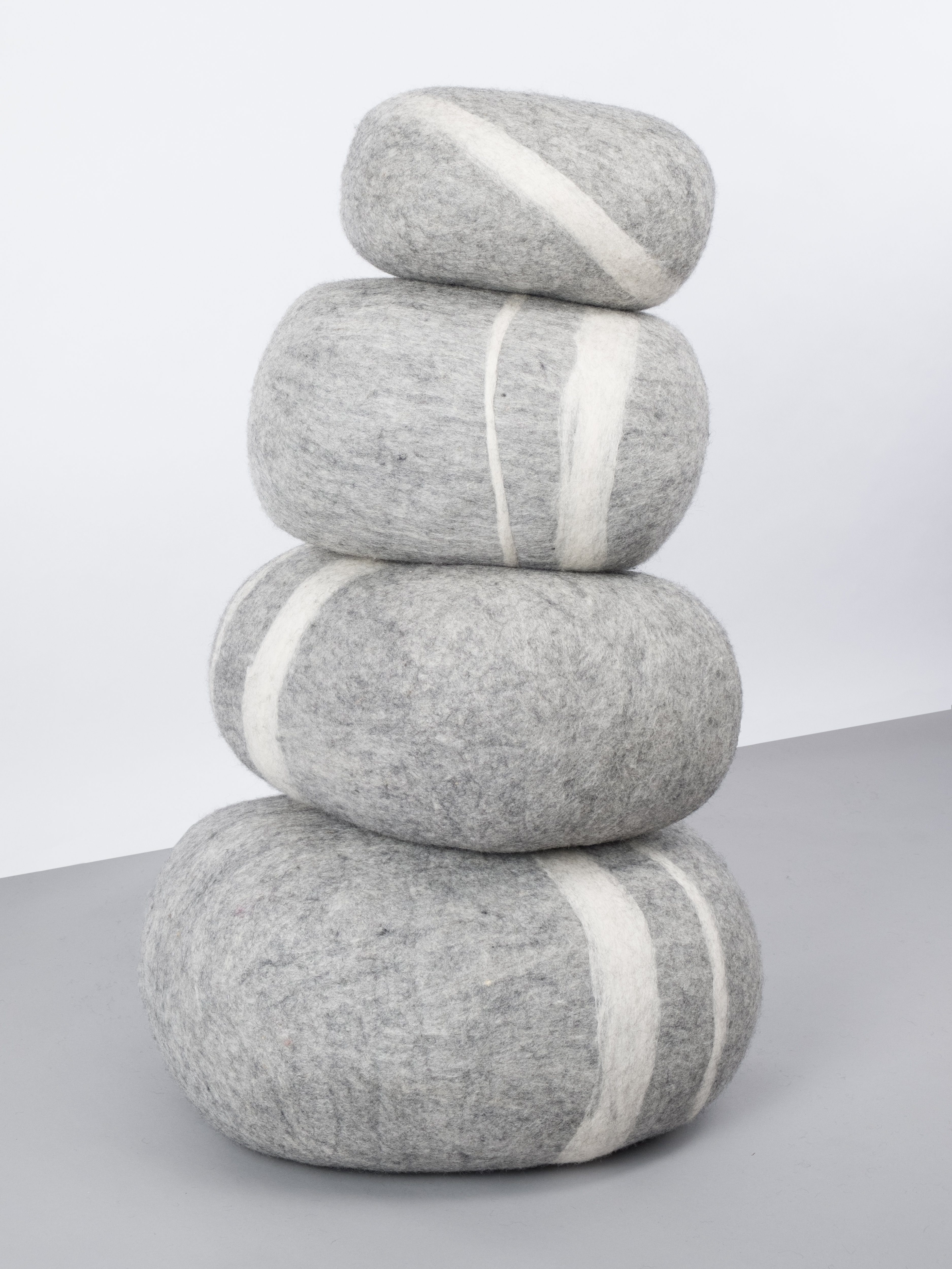 myfelt Pouf Filz Kieselstein (Pouf), aus 100% reiner Schurwolle, Meditationskissen, Hocker