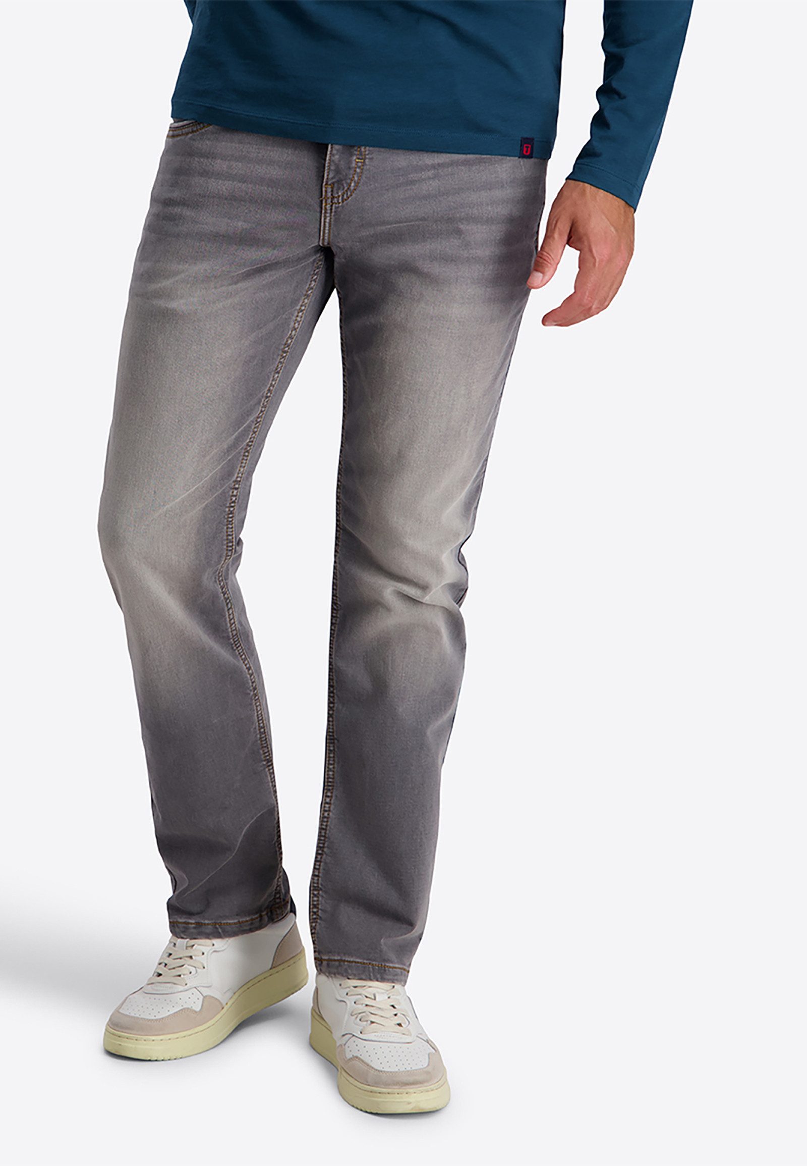 TIMEZONE Regular-fit-Jeans Used-Waschung Kontrastnähte Münztasche für Herren (1-tlg) Regular Fit, Gerader Beinverlauf, Markante Aufhellungen