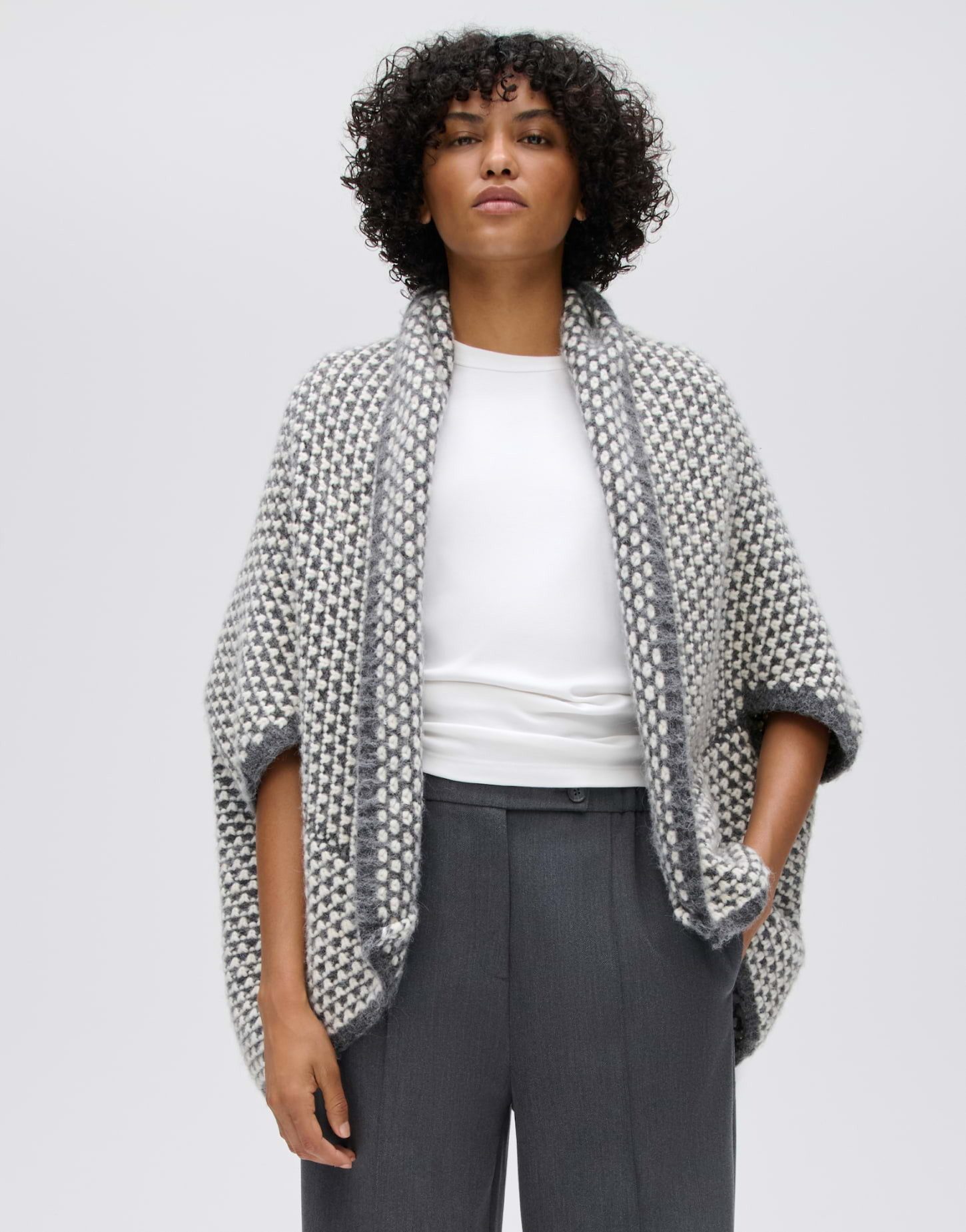 OPUS Cape Amaryllis boho aus pflegeleichtem Material Lässiger Überwurf mit strukturierter Waffeloptik