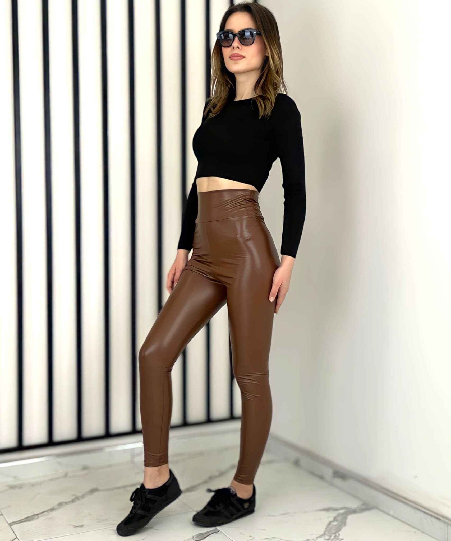 Braune Lederleggings für Damen - Trends 2024 - günstig online kaufen