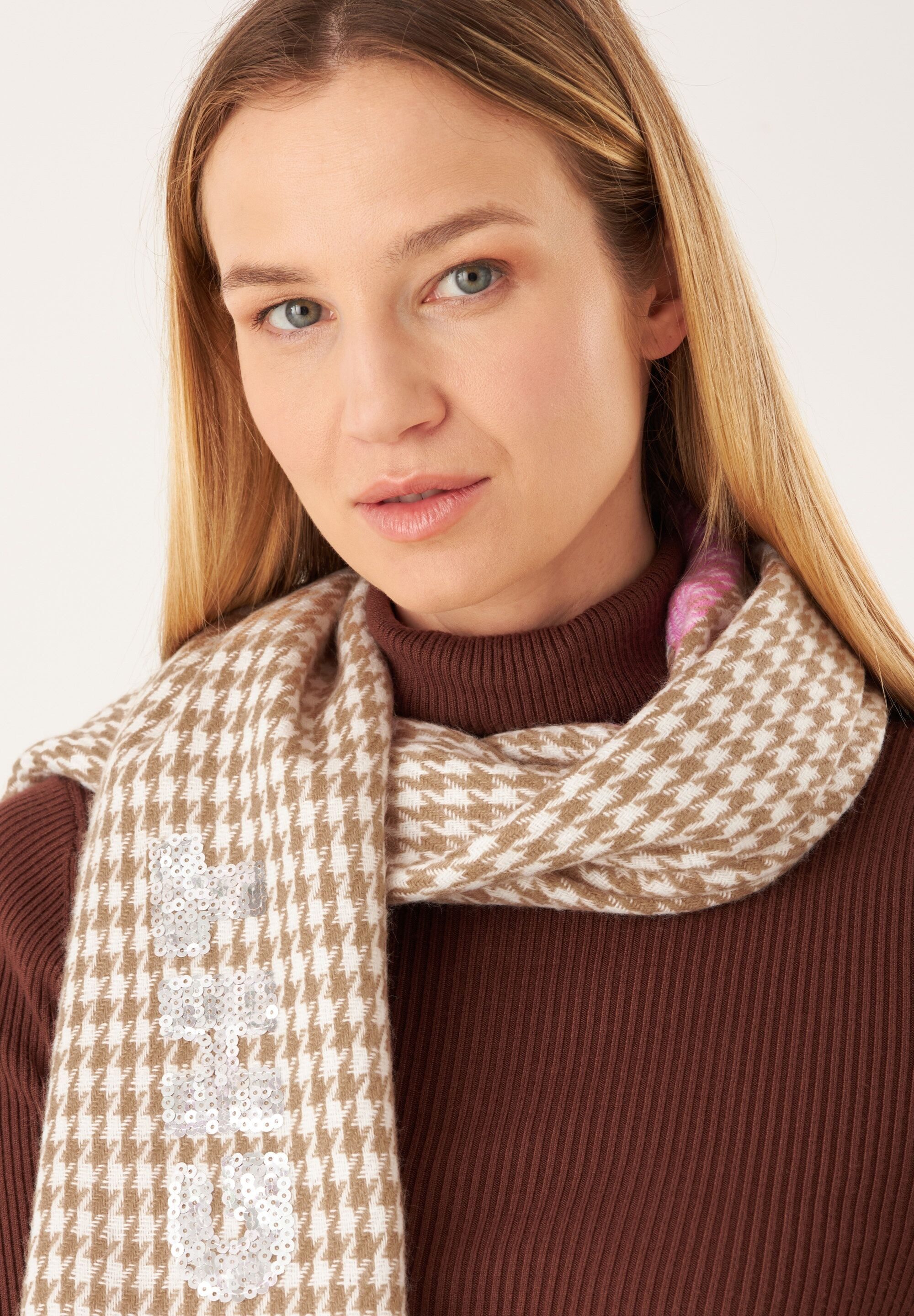 Codello Modeschal, (1-St), mit SHINE BRIGHT-Stickerei aus Pailletten