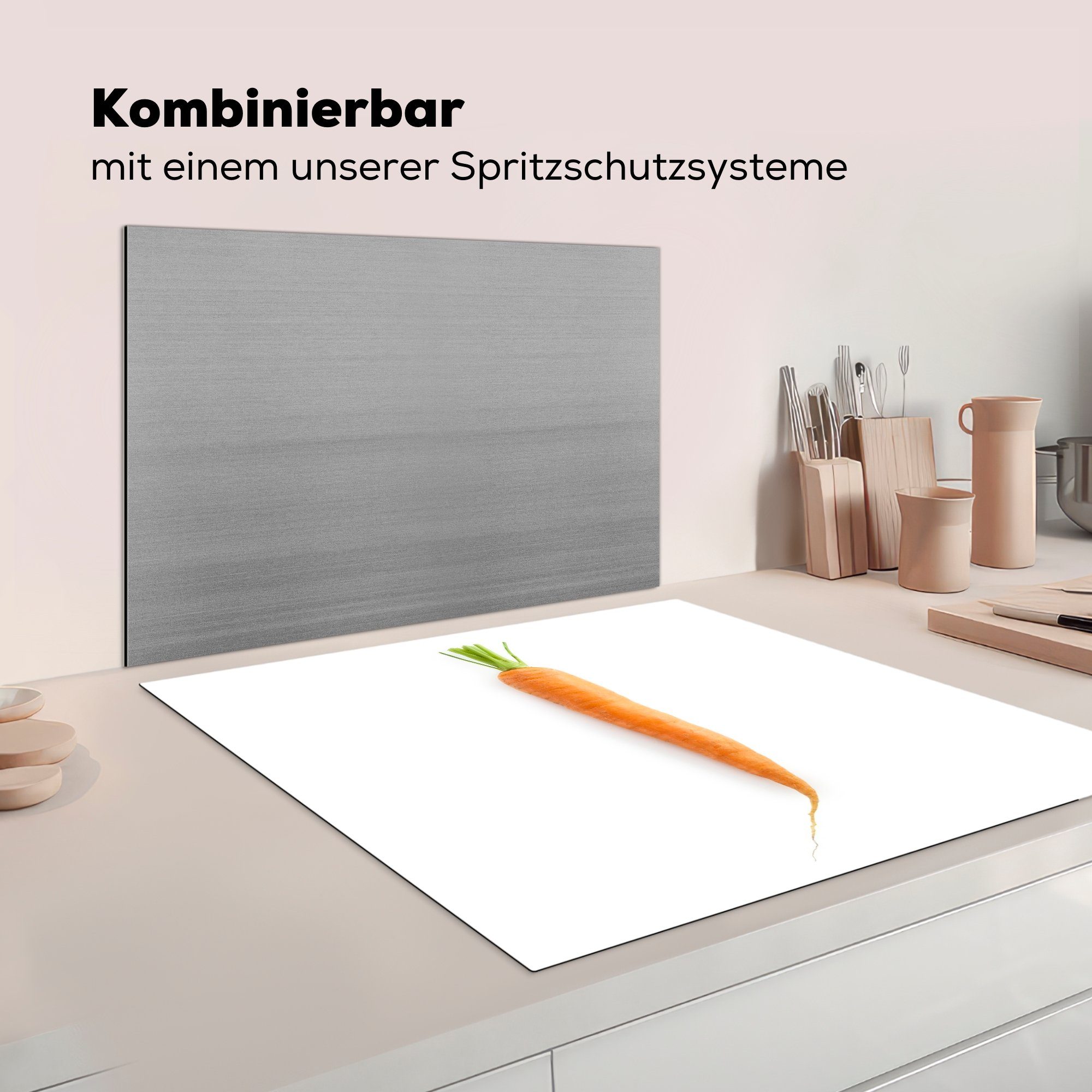 auf küche Ceranfeldabdeckung, 78x78 für cm, tlg), Herdblende-/Abdeckplatte Eine orangefarbene Vinyl, Arbeitsplatte weißem (1 MuchoWow Karotte Hintergrund,