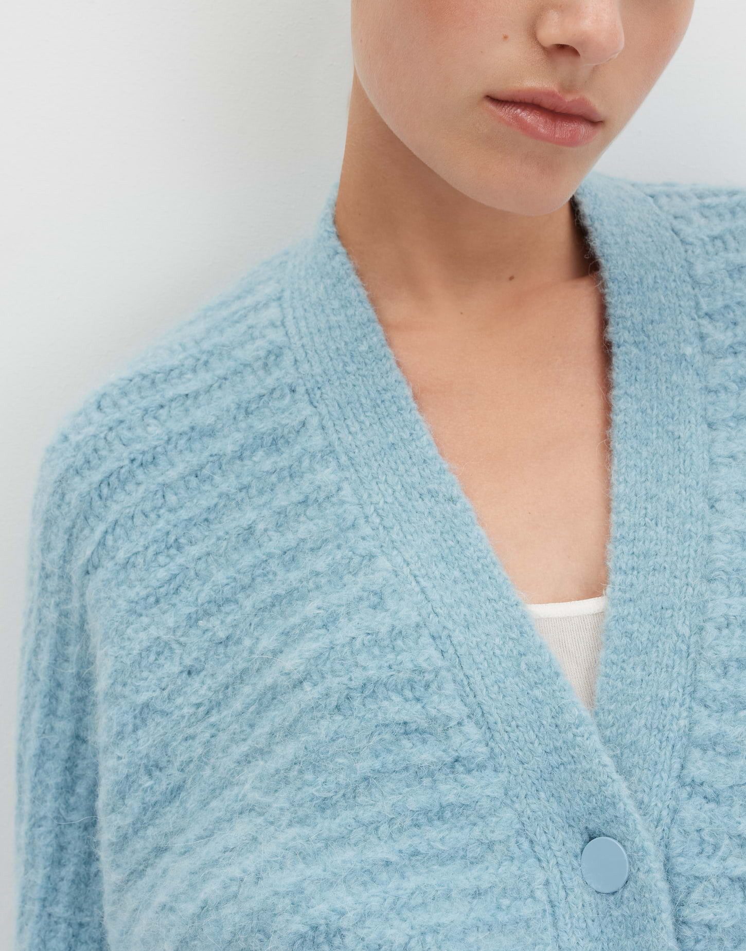 someday Cardigan TAMAIA Regular mit Querrippe Strickcardigan mit Querrippe, V-Ausschnitt und lockerer Passform